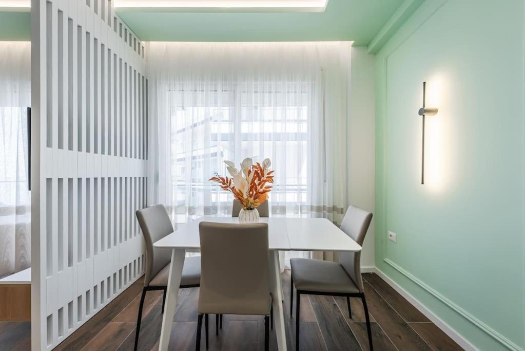 The SeaBreeze Apartment