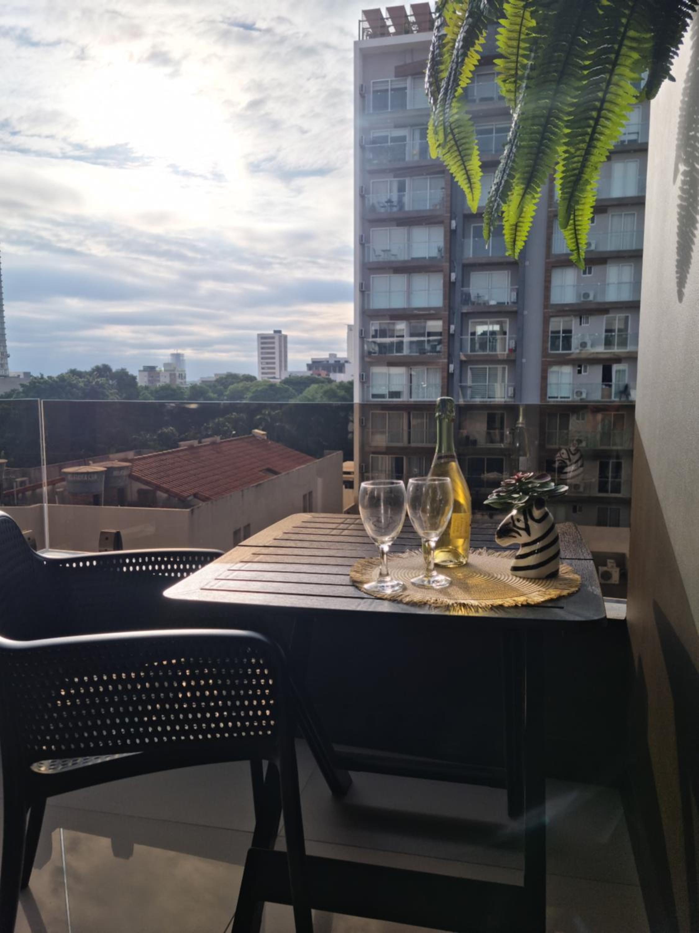 Dpto con balcón, piscina, gym, cowork en Equipe