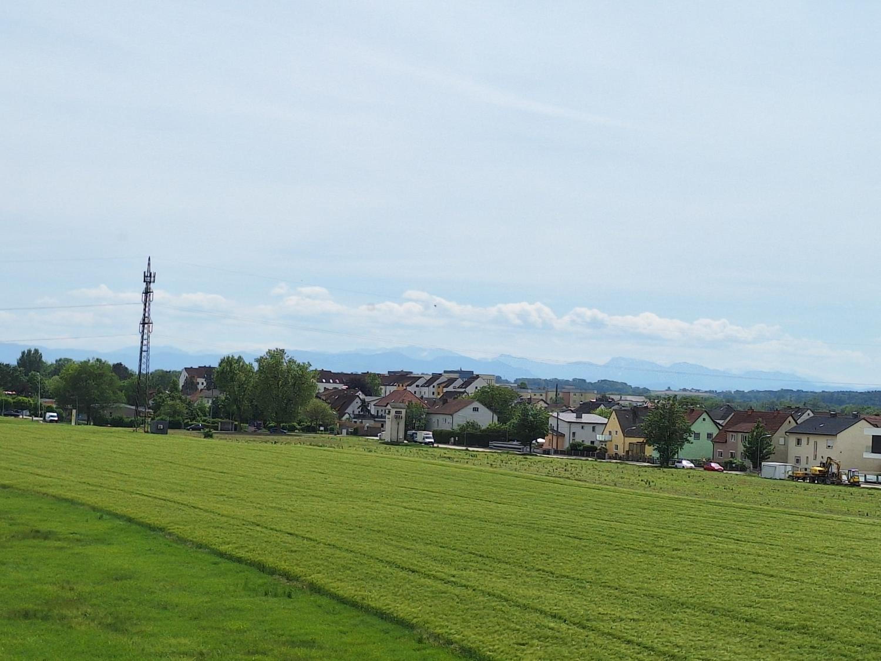 Großzügige 100 m2 Wohnung mit Terrasse
