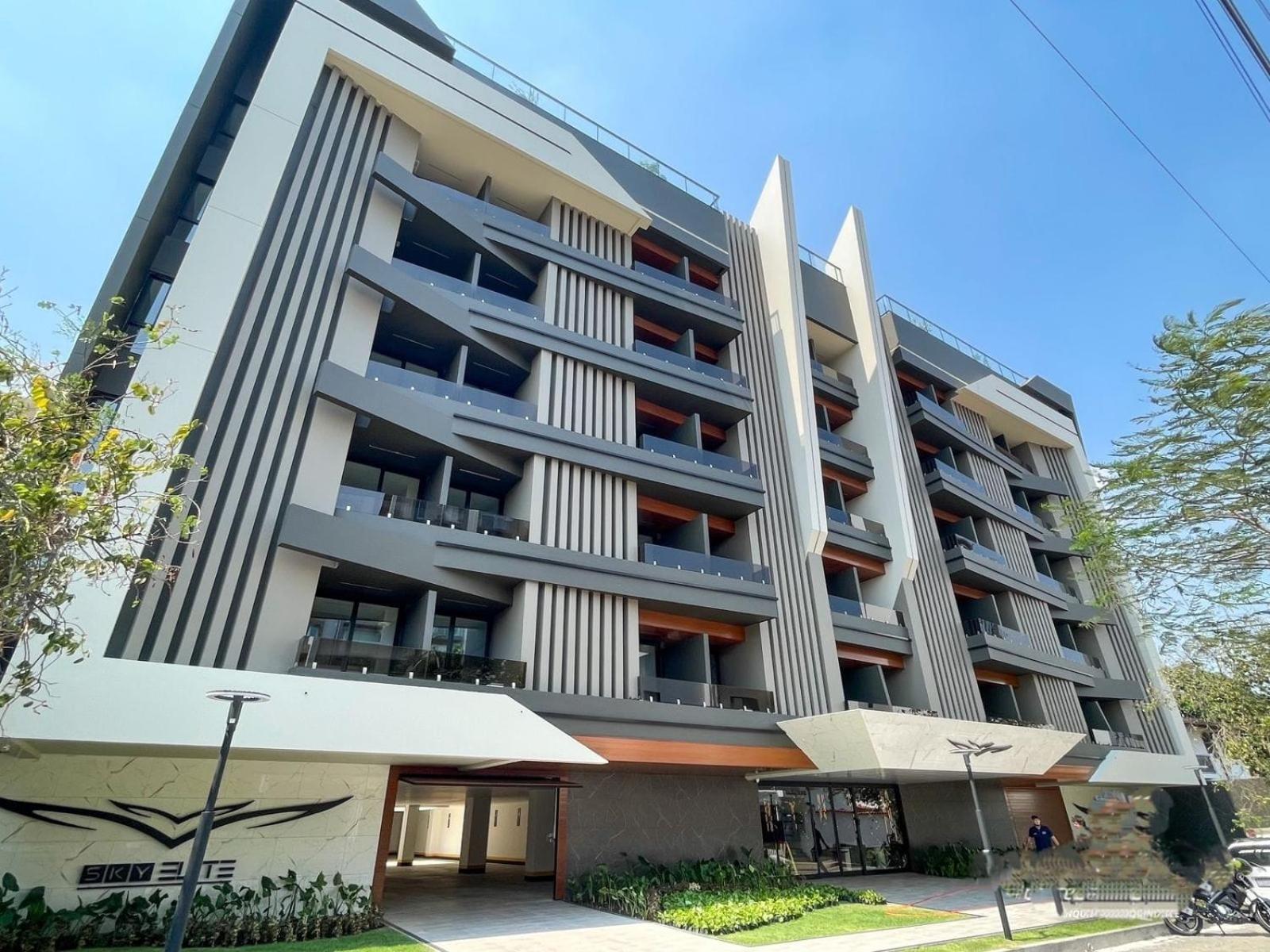 Dpto con balcón, piscina, gym, cowork en Equipe