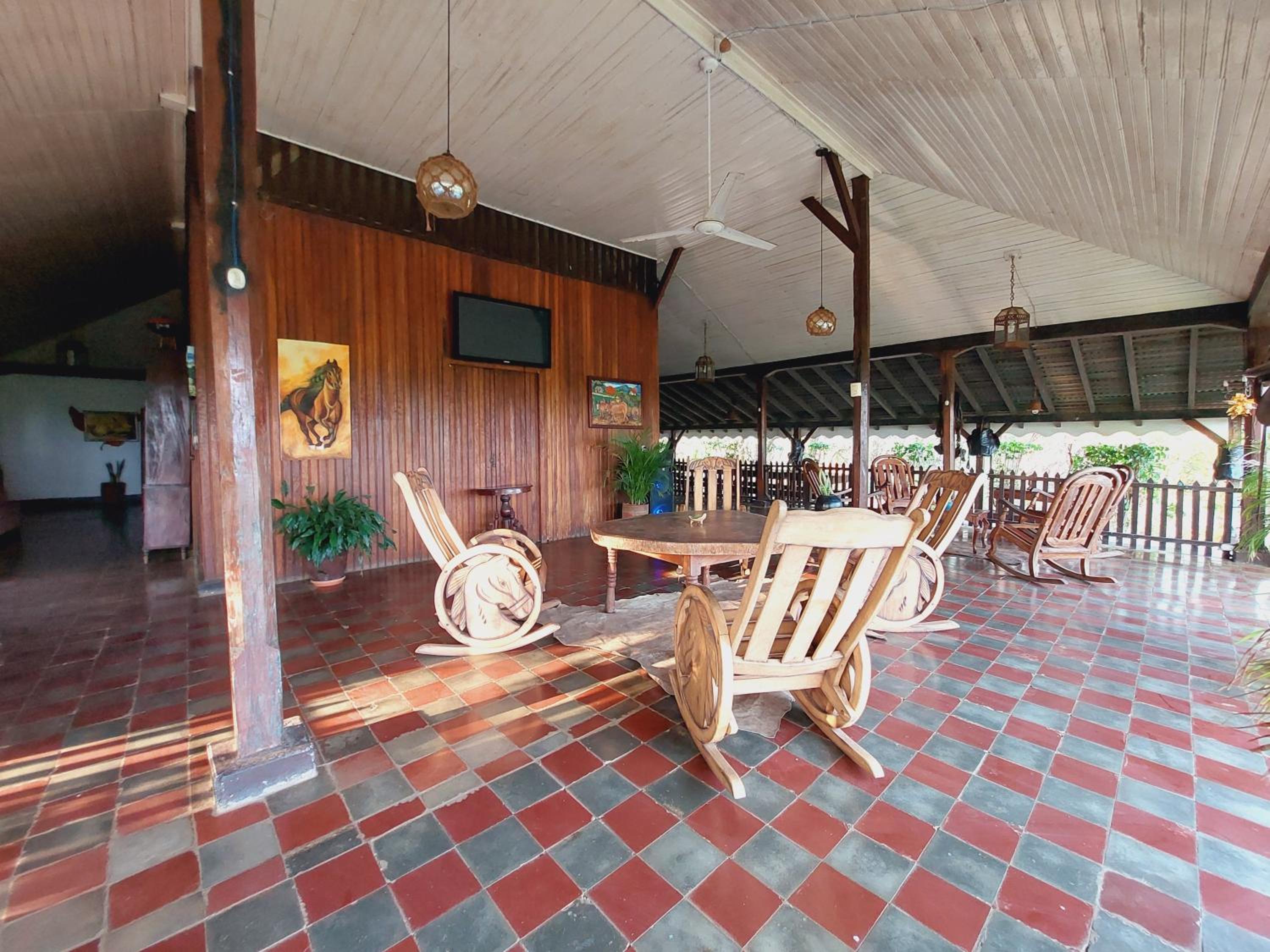 Photo 13