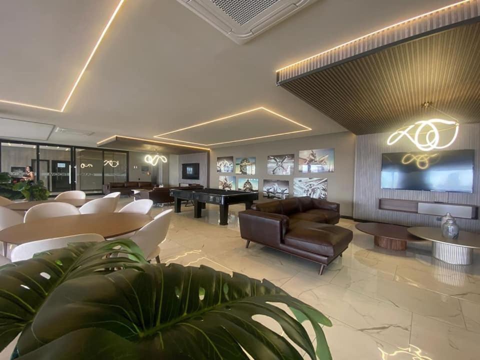 Dpto con balcón, piscina, gym, cowork en Equipe