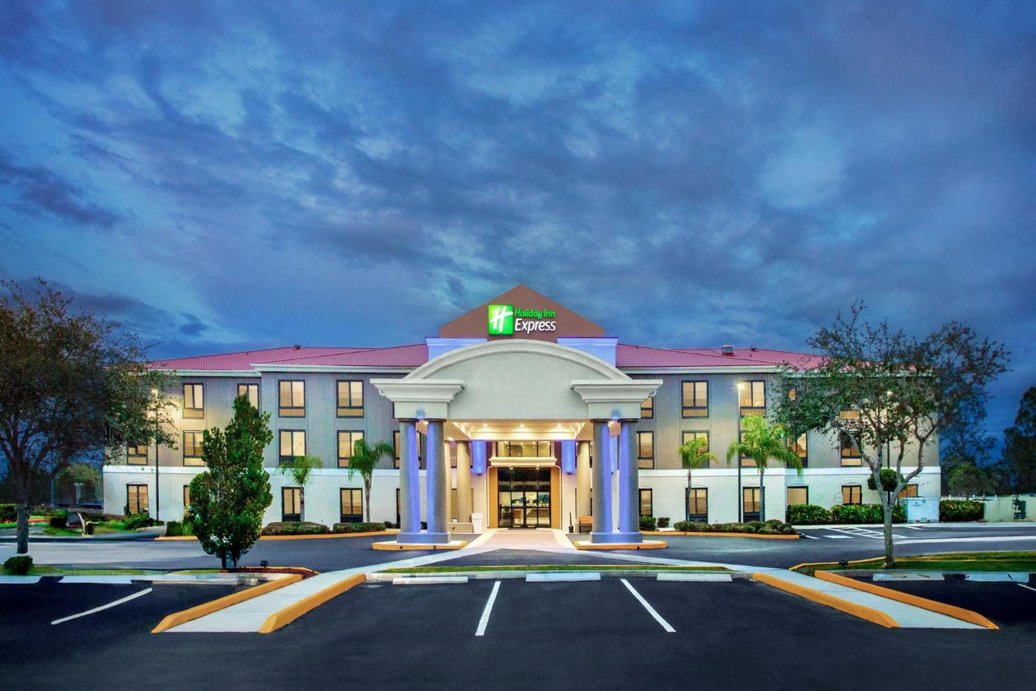 Sebring Vacations - Holiday Inn Express Suites Sebring, an IHG Hotel - Property Image 51