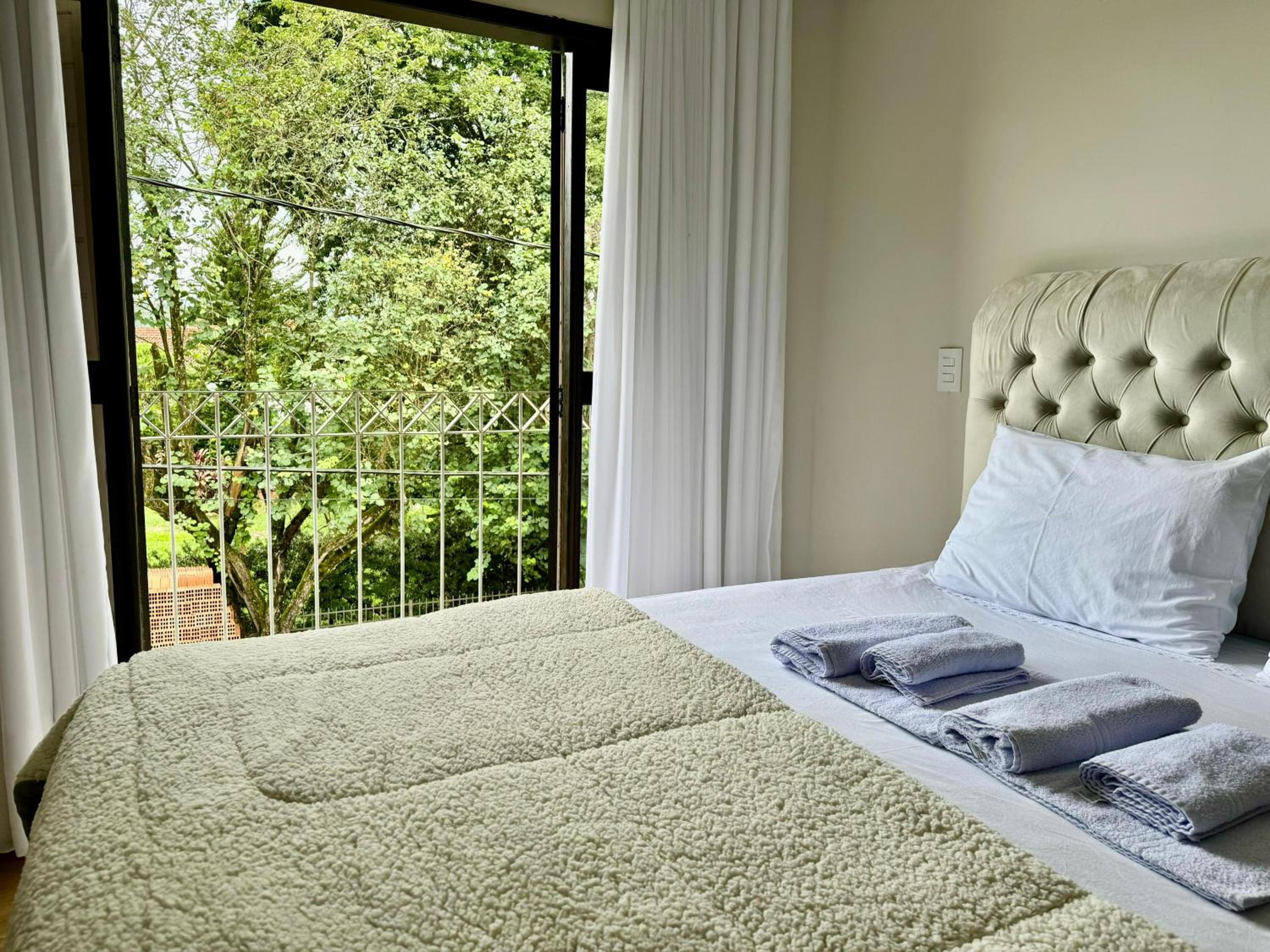 Apartamentos a 200m do centro - Hospedaria Villa da Pedra