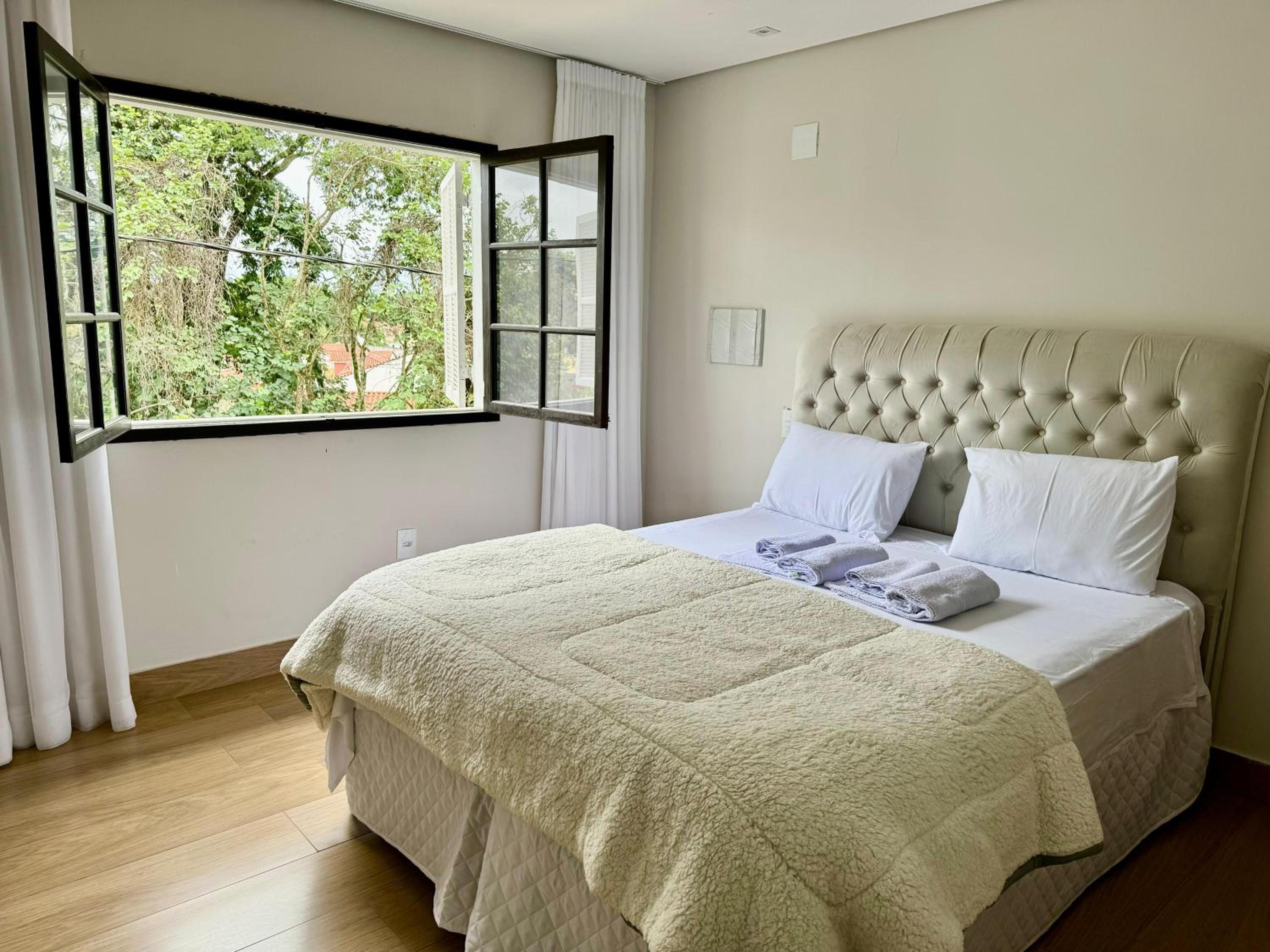 Apartamentos a 200m do centro - Hospedaria Villa da Pedra