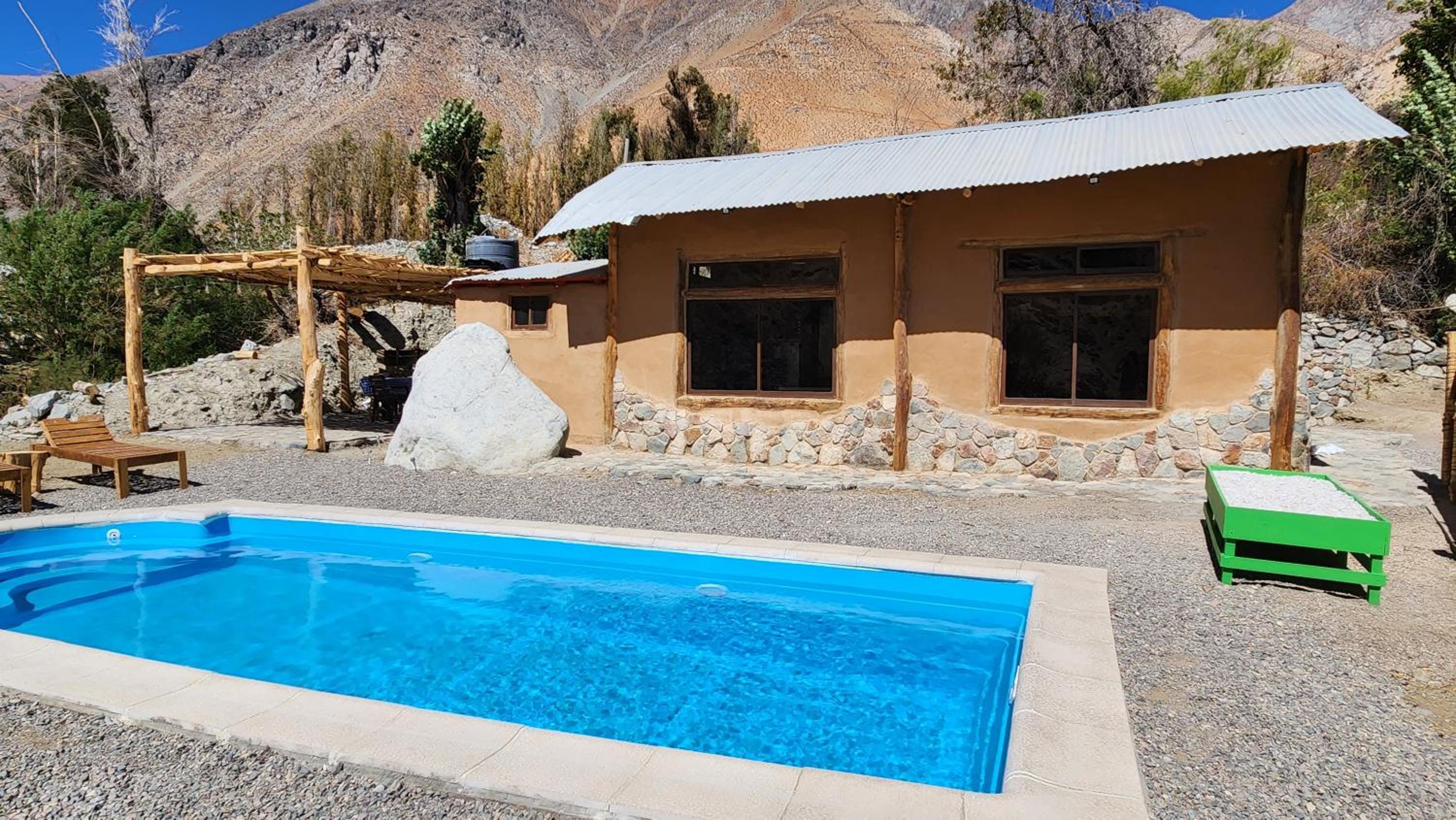Casa Piedra piscina privada