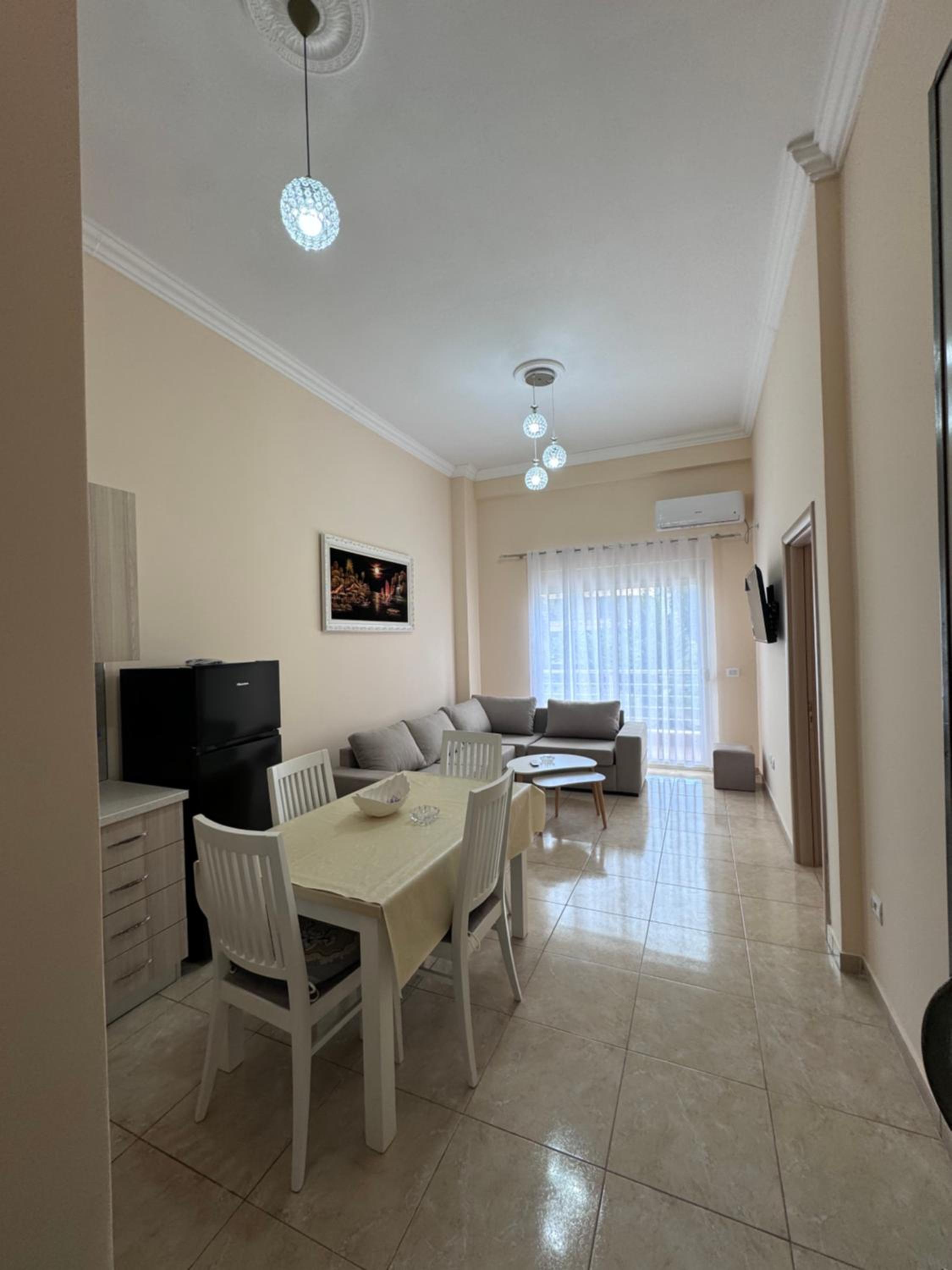 Durres Lovely Apartment with Balcony