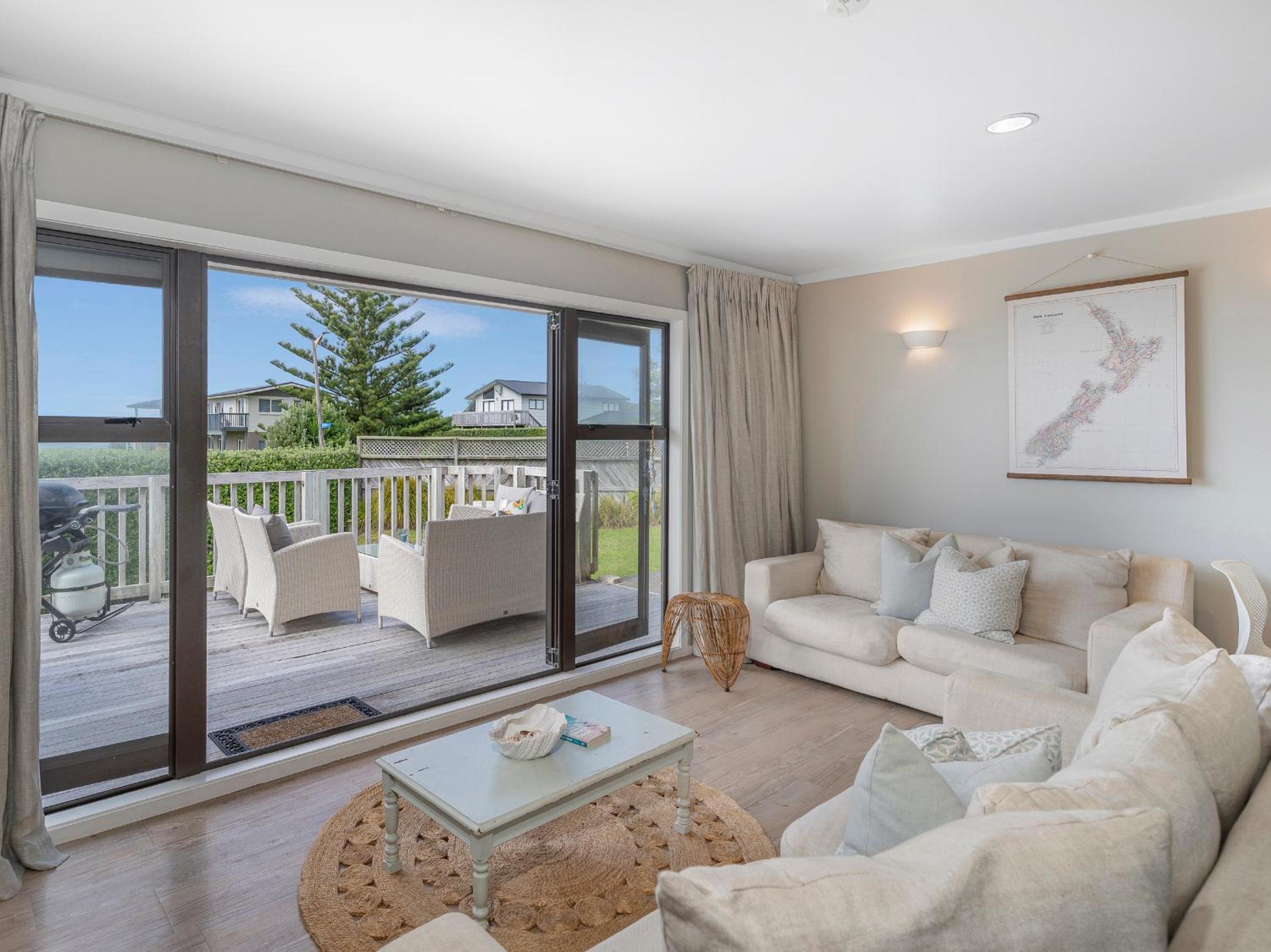 Surfside Sanctuary - Whiritoa Holiday Home view 3