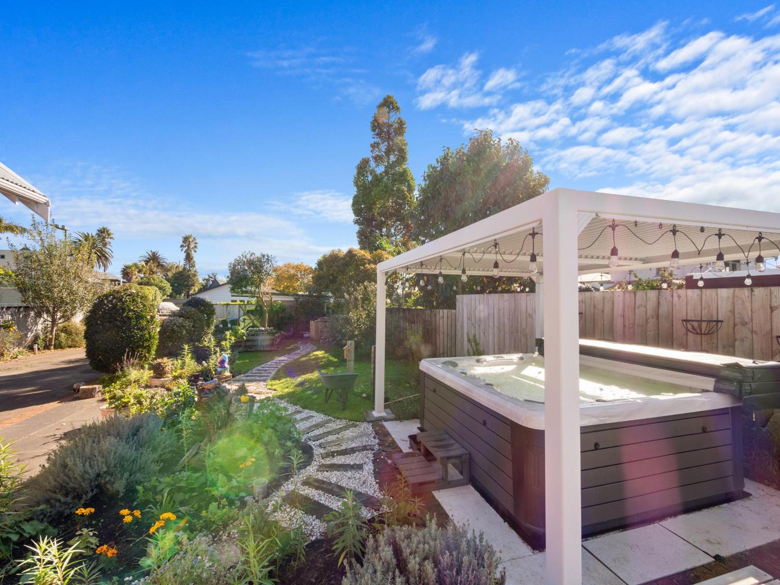 The Sustainable House - Tauranga Holiday Home