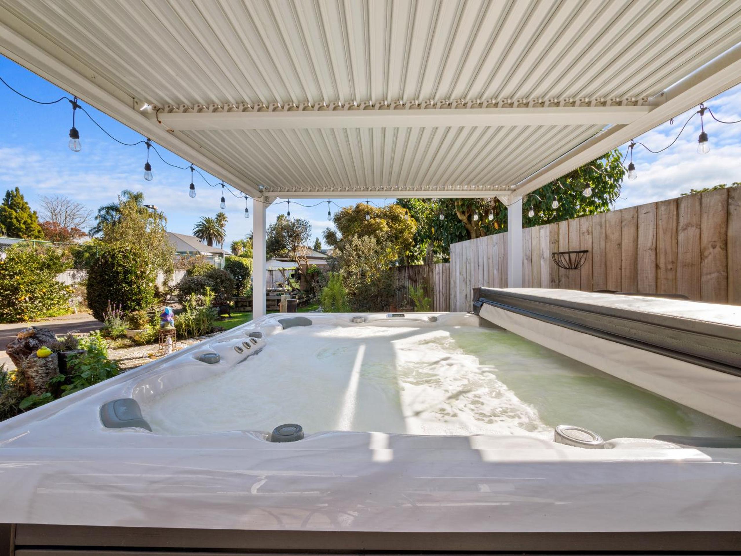 The Sustainable House - Tauranga Holiday Home