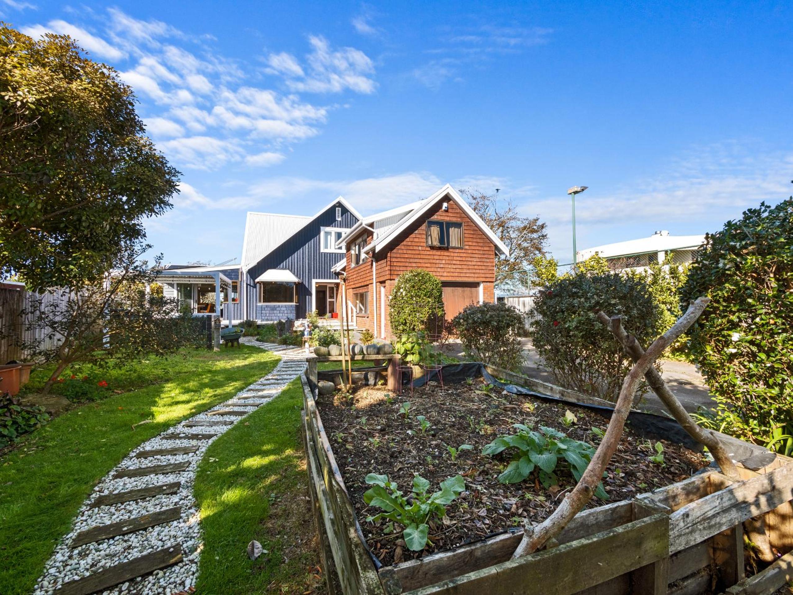The Sustainable House - Tauranga Holiday Home