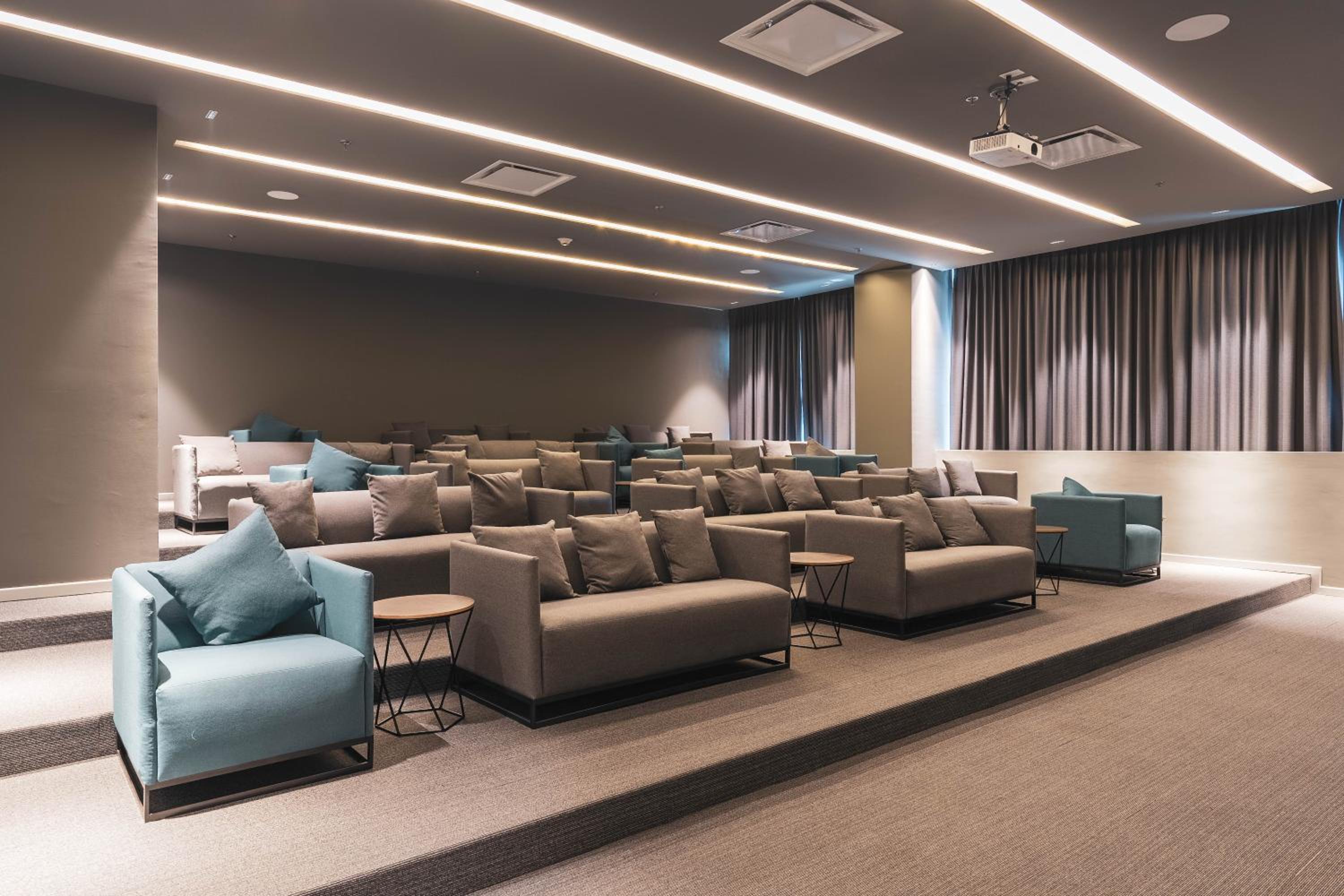 meeting & event spaces