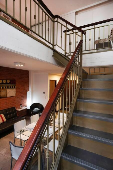 Splendid loft with suite and second room with services