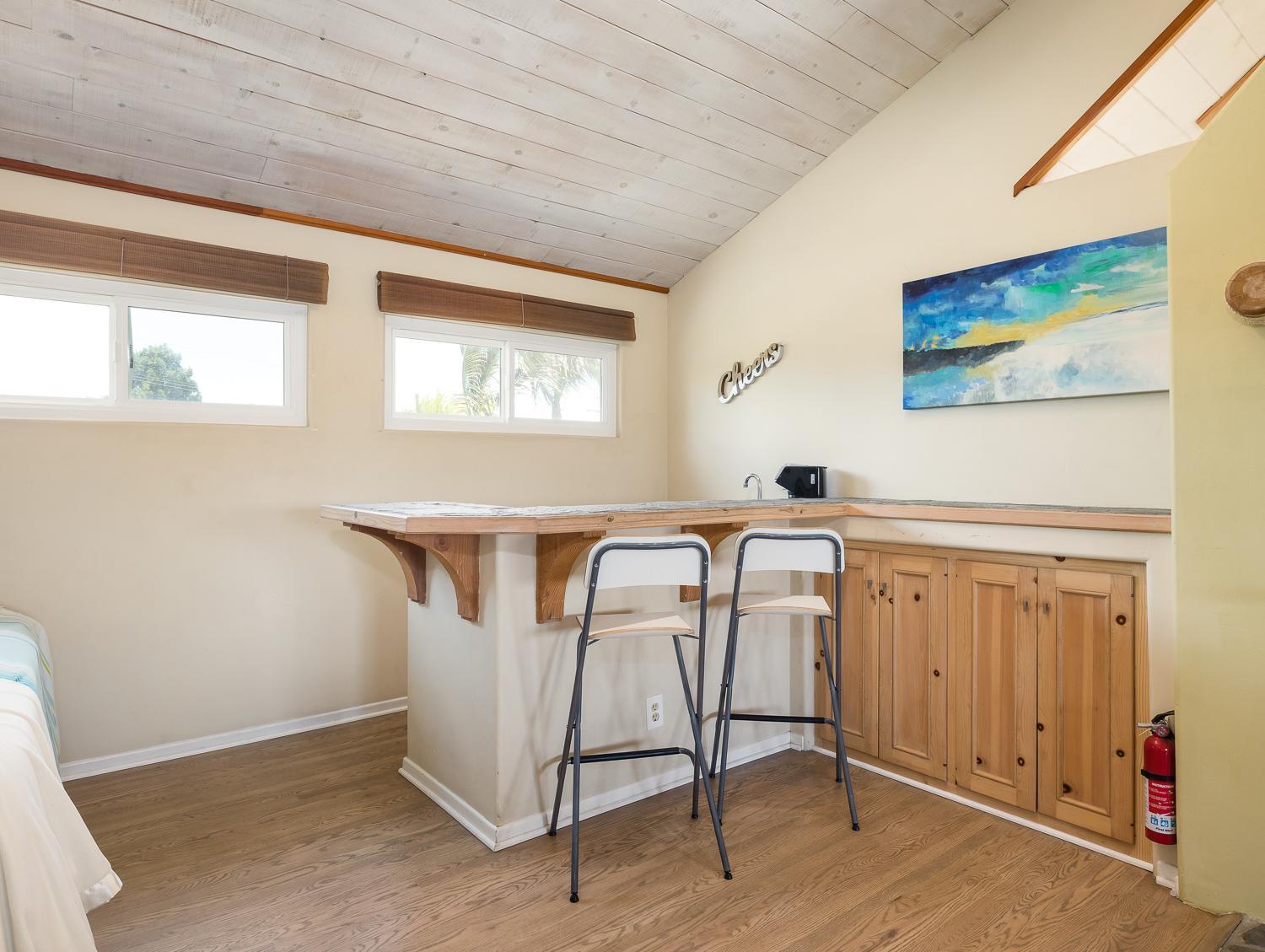 El Segundo Beach 5B4b Home, POOL Hot Tub, BEACHES, Local Town!