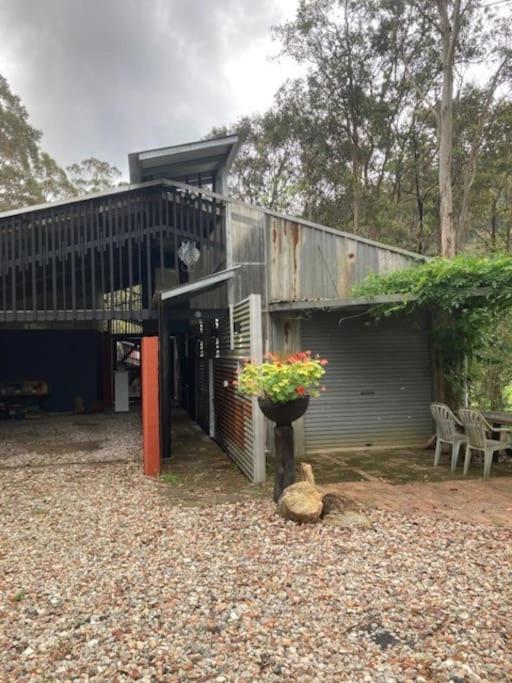 Nature Retreat & Artists Studio 90mins from Sydney