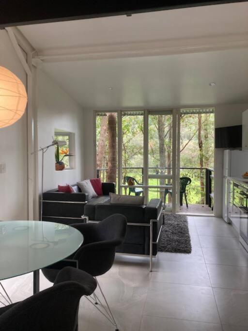 Nature Retreat & Artists Studio 90mins from Sydney