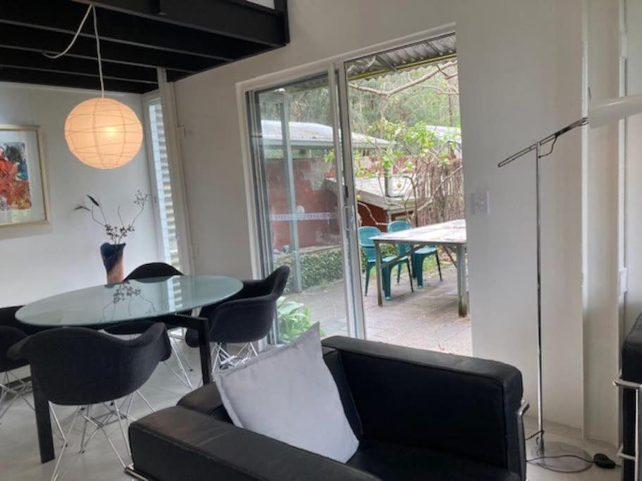 Nature Retreat & Artists Studio 90mins from Sydney