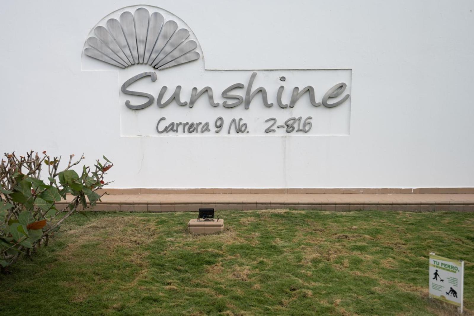 Sunshine 503 Beautiful SeaView 2Beds2bath w AC front Beach