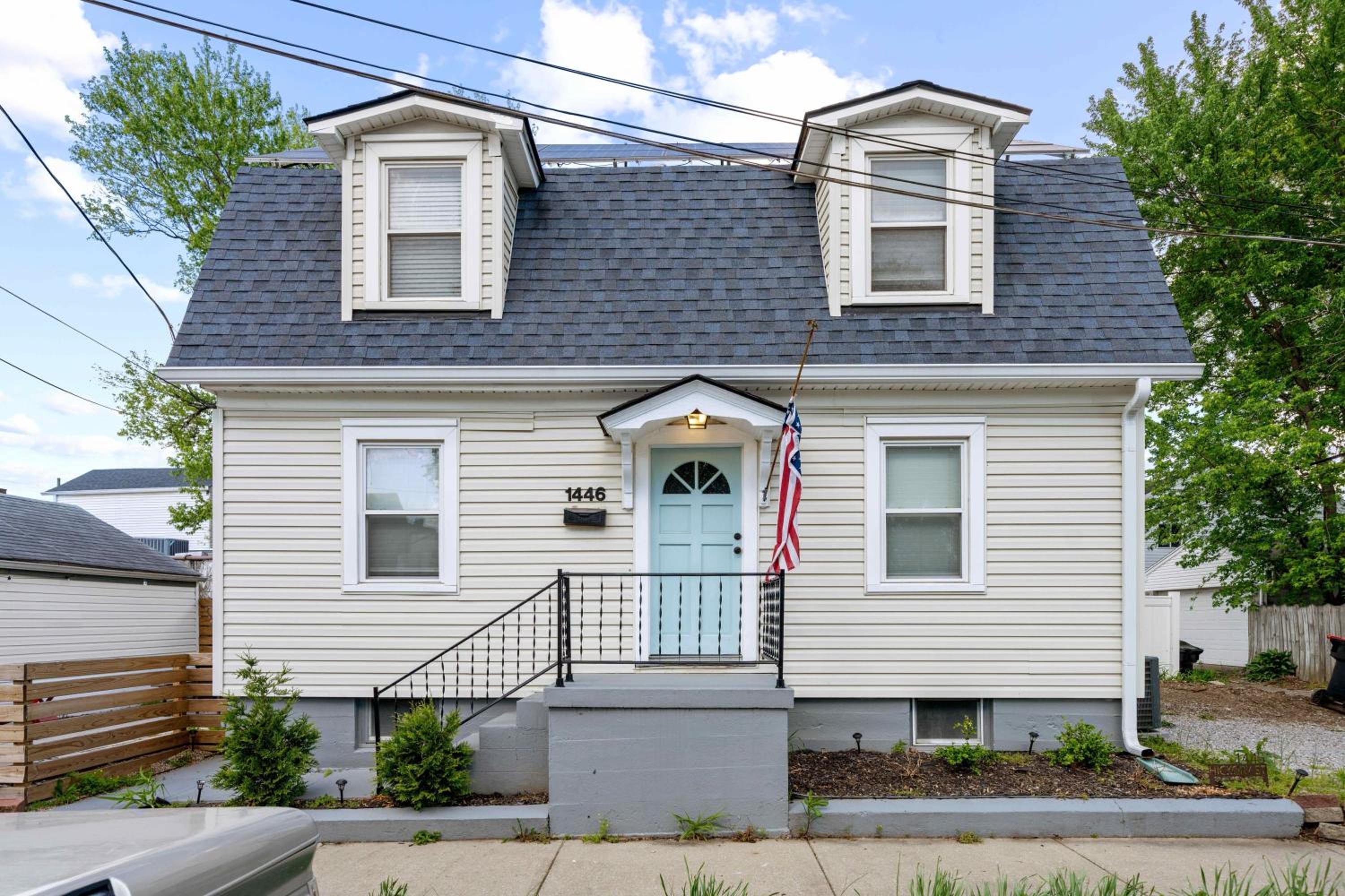 Charming home near Churchill Ds and Expo Center view 5