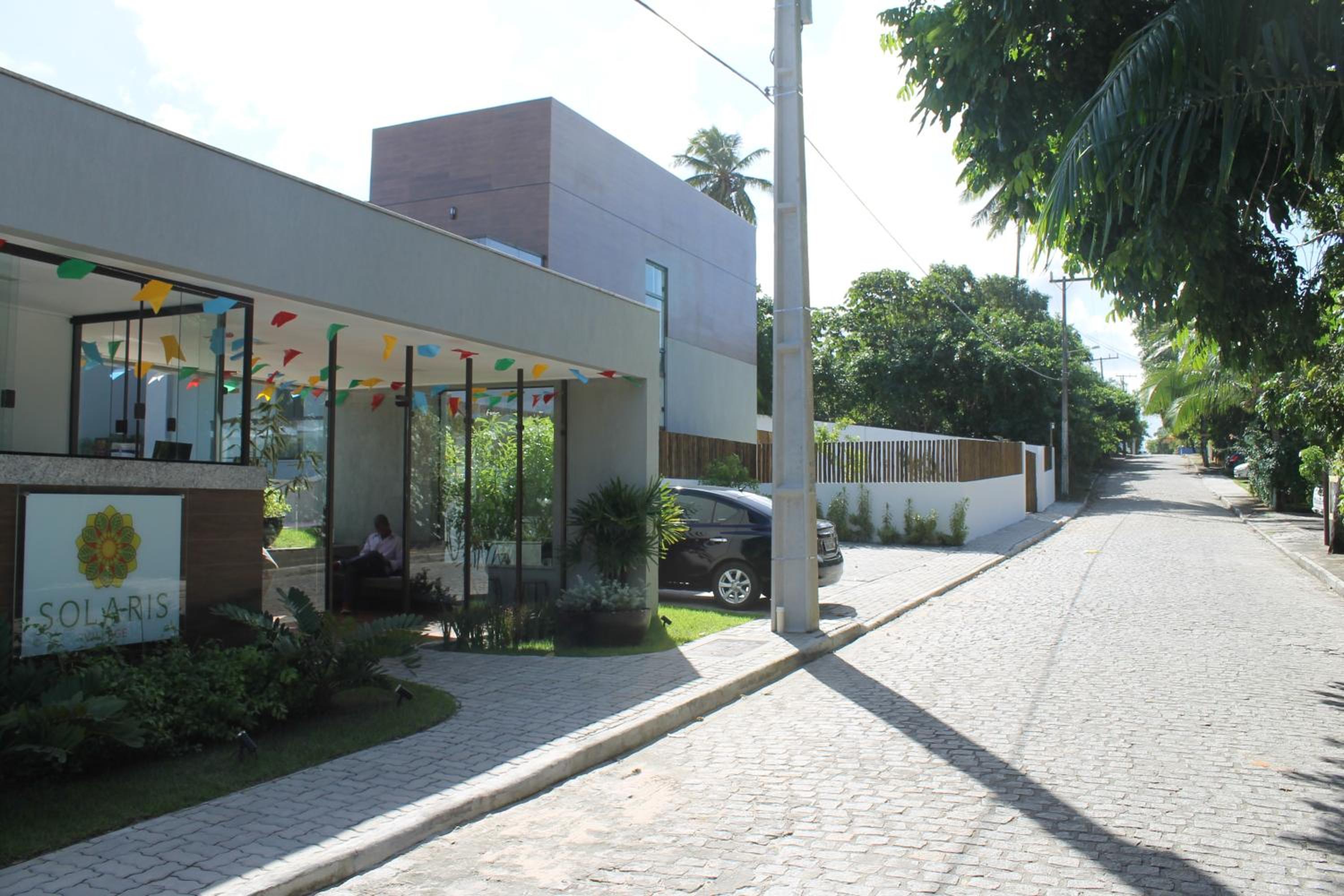 Hotel Imbassaí Apartments - Image 1