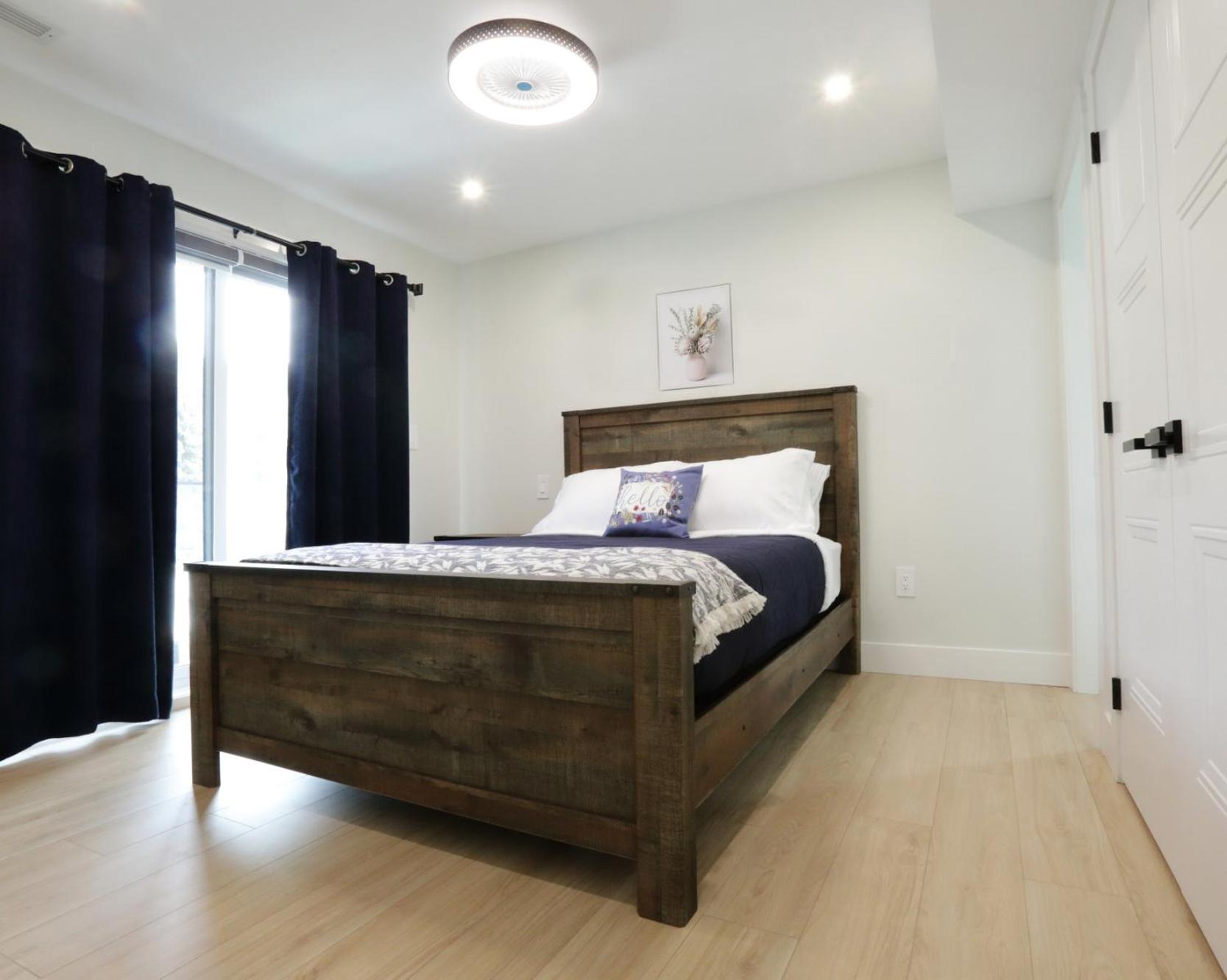 PeachView Deluxe Suites 301