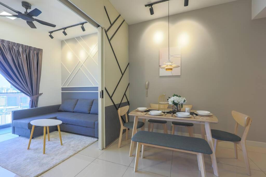 Continew TRX Corner House +2 Balconies +2 Rooms