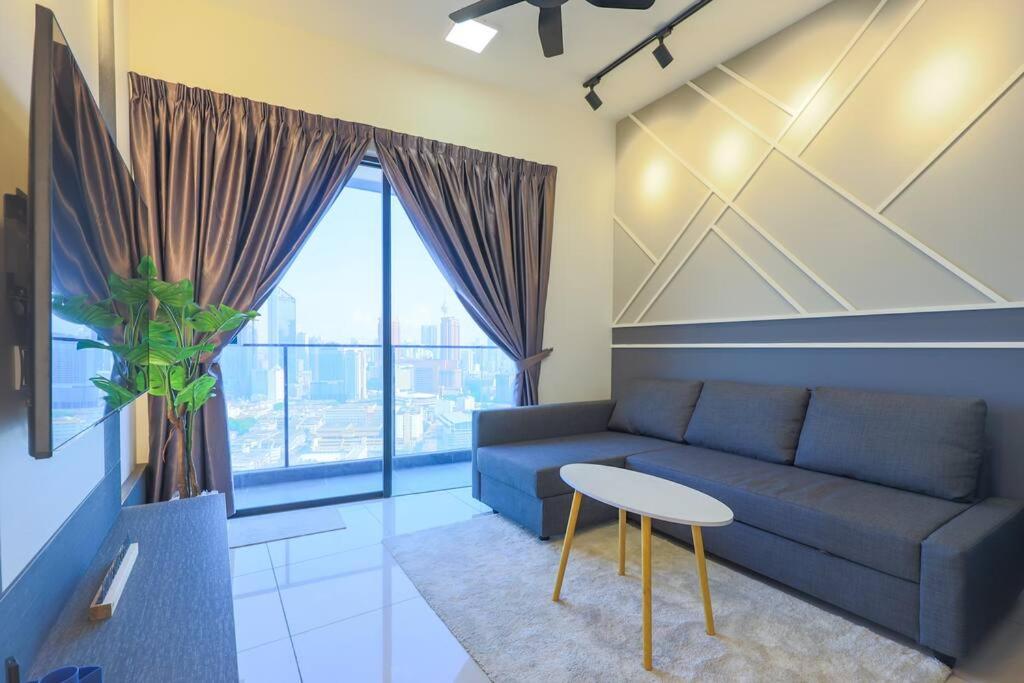 Continew TRX Corner House +2 Balconies +2 Rooms
