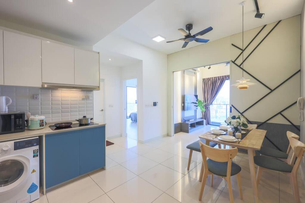 Continew TRX Corner House +2 Balconies +2 Rooms