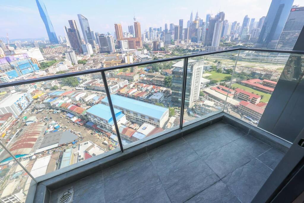 Continew TRX Corner House +2 Balconies +2 Rooms