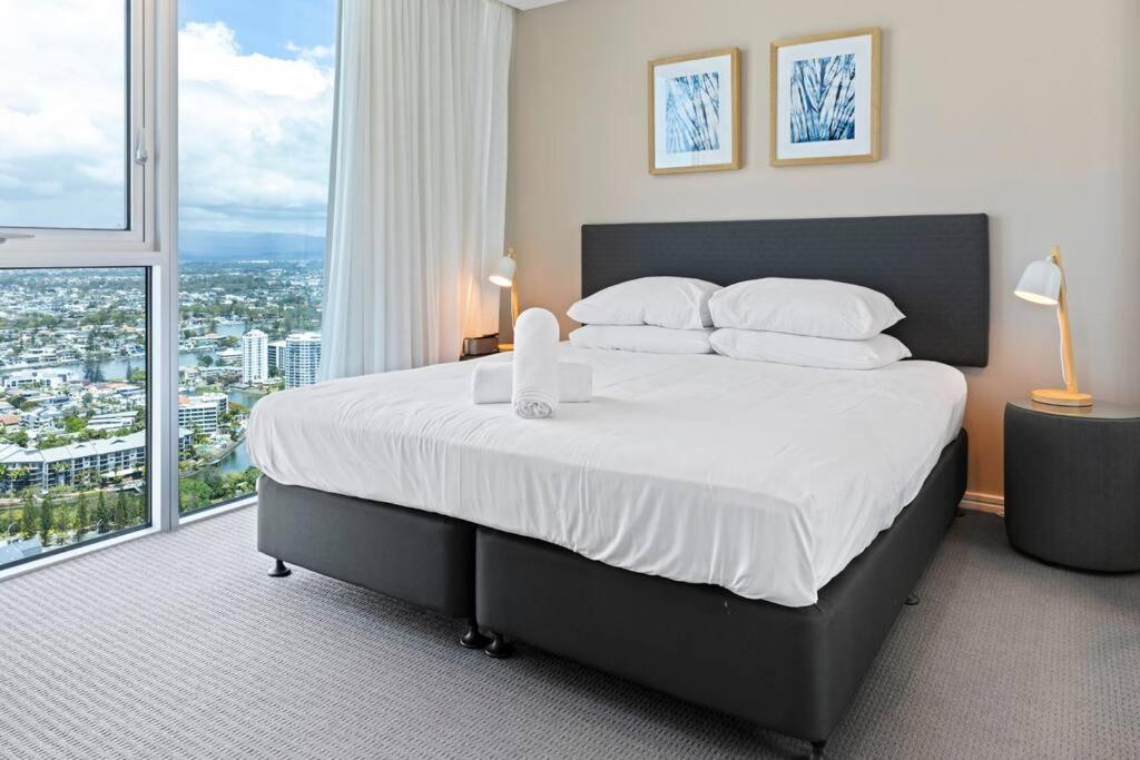 270° Panoramic Hilton Living