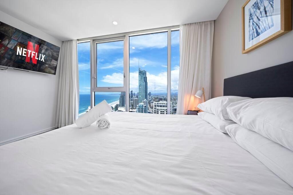 270° Panoramic Hilton Living