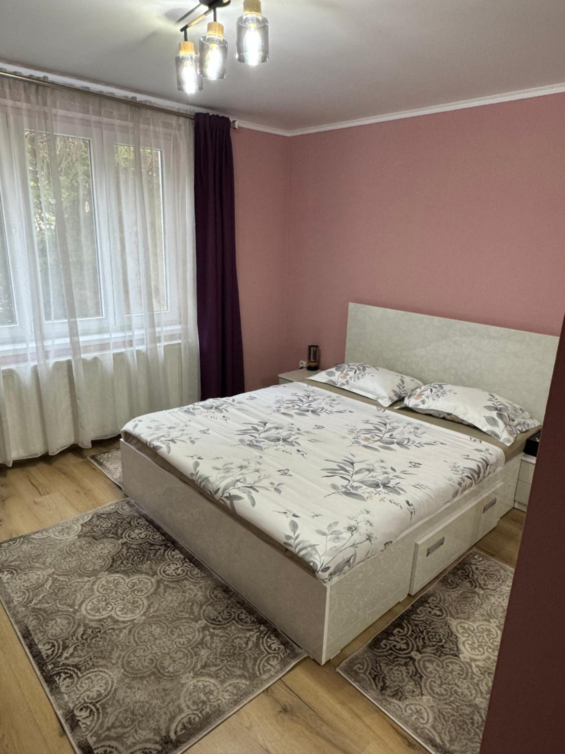 Pretty Luxury Apartament's view 3