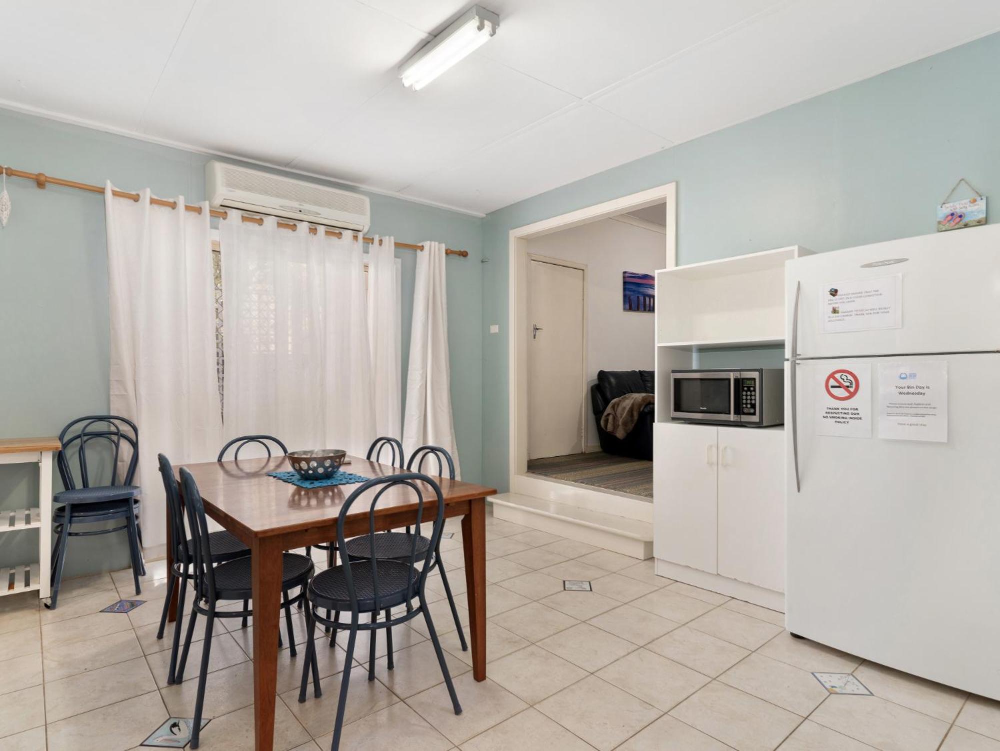 Giggles Beach House in Silver Sands