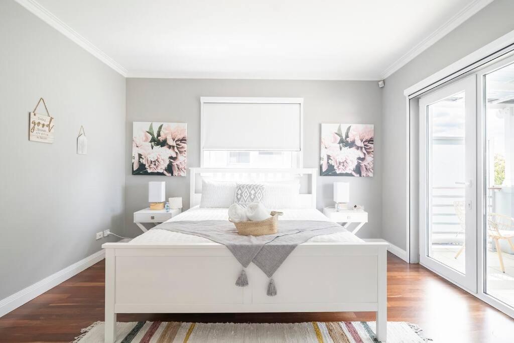 NEW furnish, 3 min SYD airport, 1 min walk beach