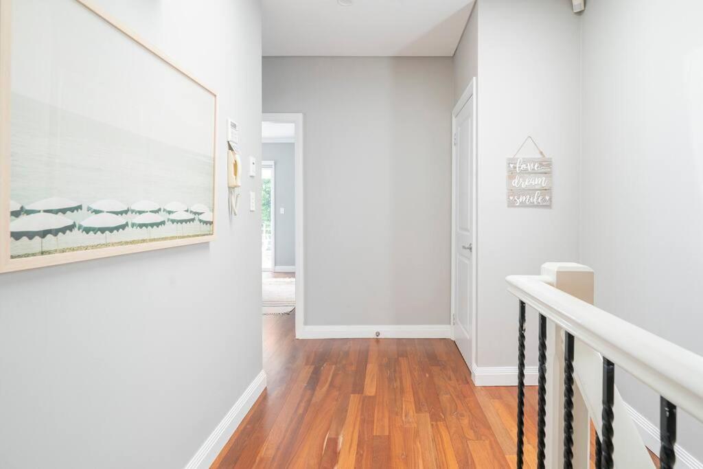 NEW furnish, 3 min SYD airport, 1 min walk beach