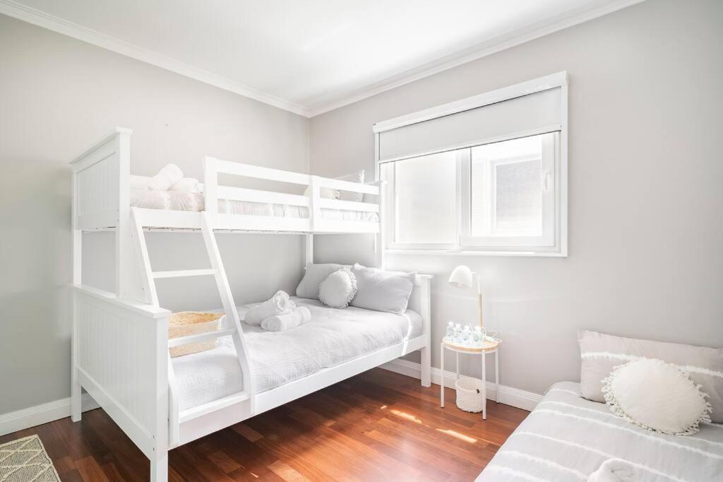 NEW furnish, 3 min SYD airport, 1 min walk beach