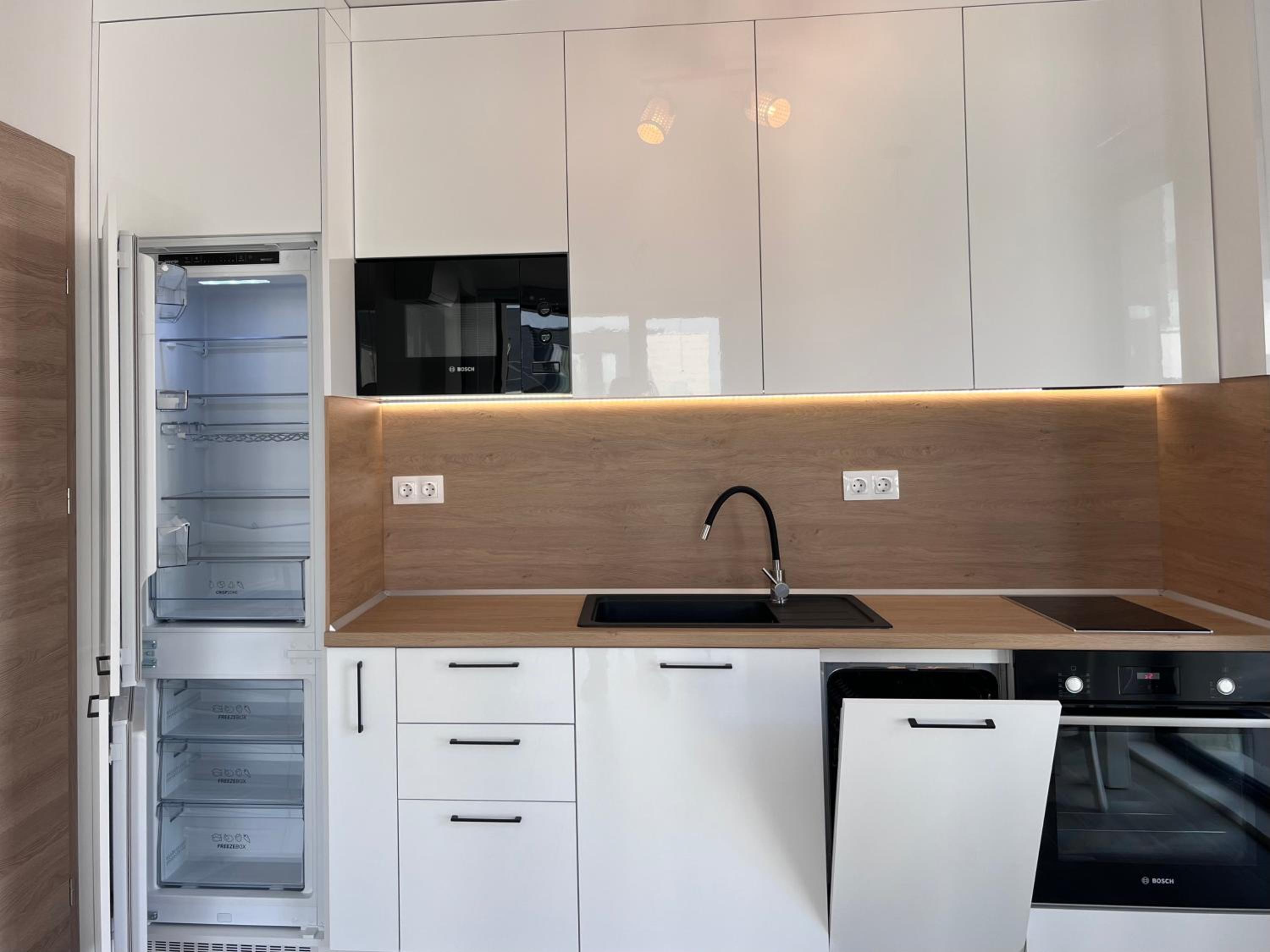 EXCLUSIVE St Constantine Suites