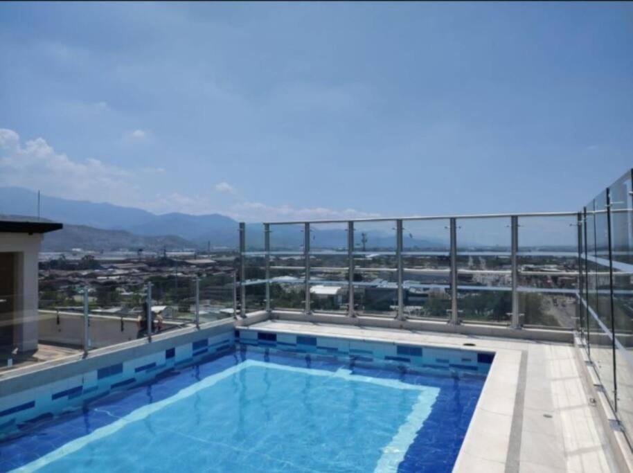 Cali Central House