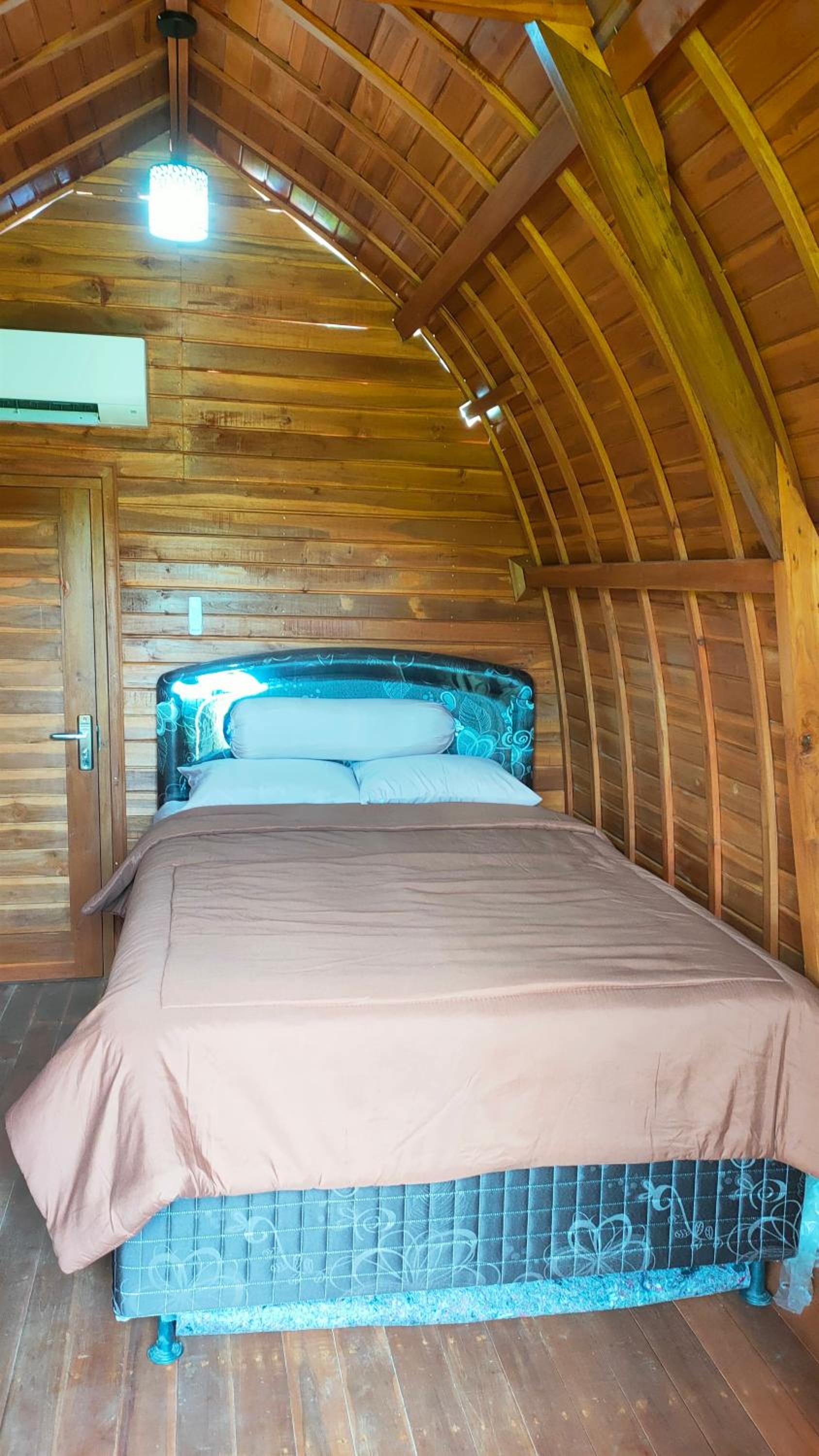 Albizia Chalet