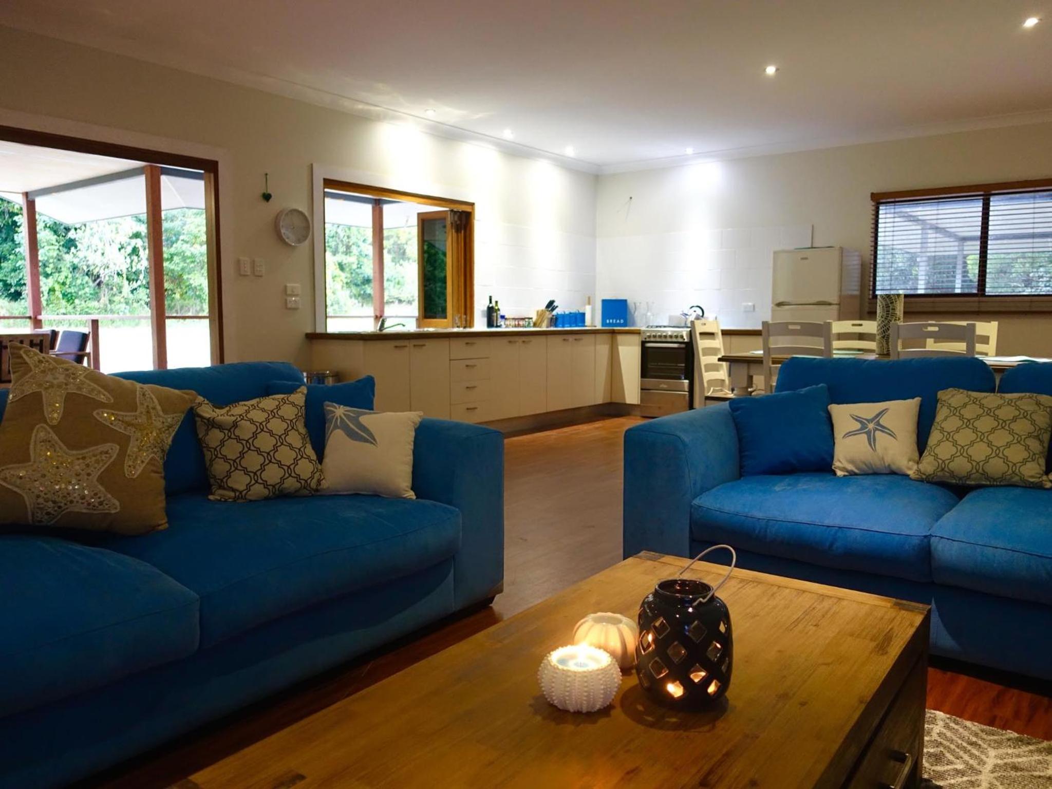 Coconut Beach House & Cottages view 4