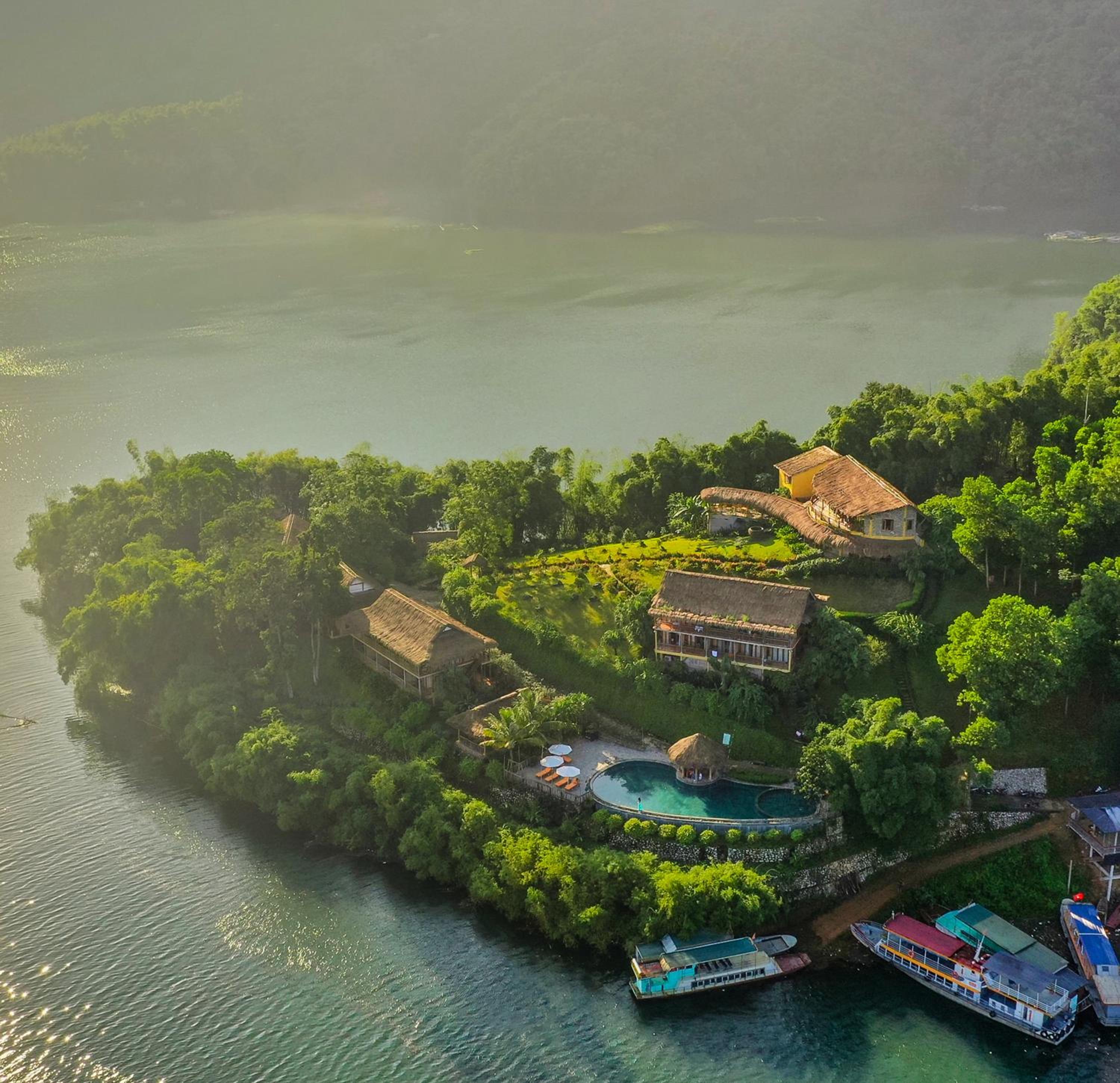 Mai Chau Hideaway Lake Resort