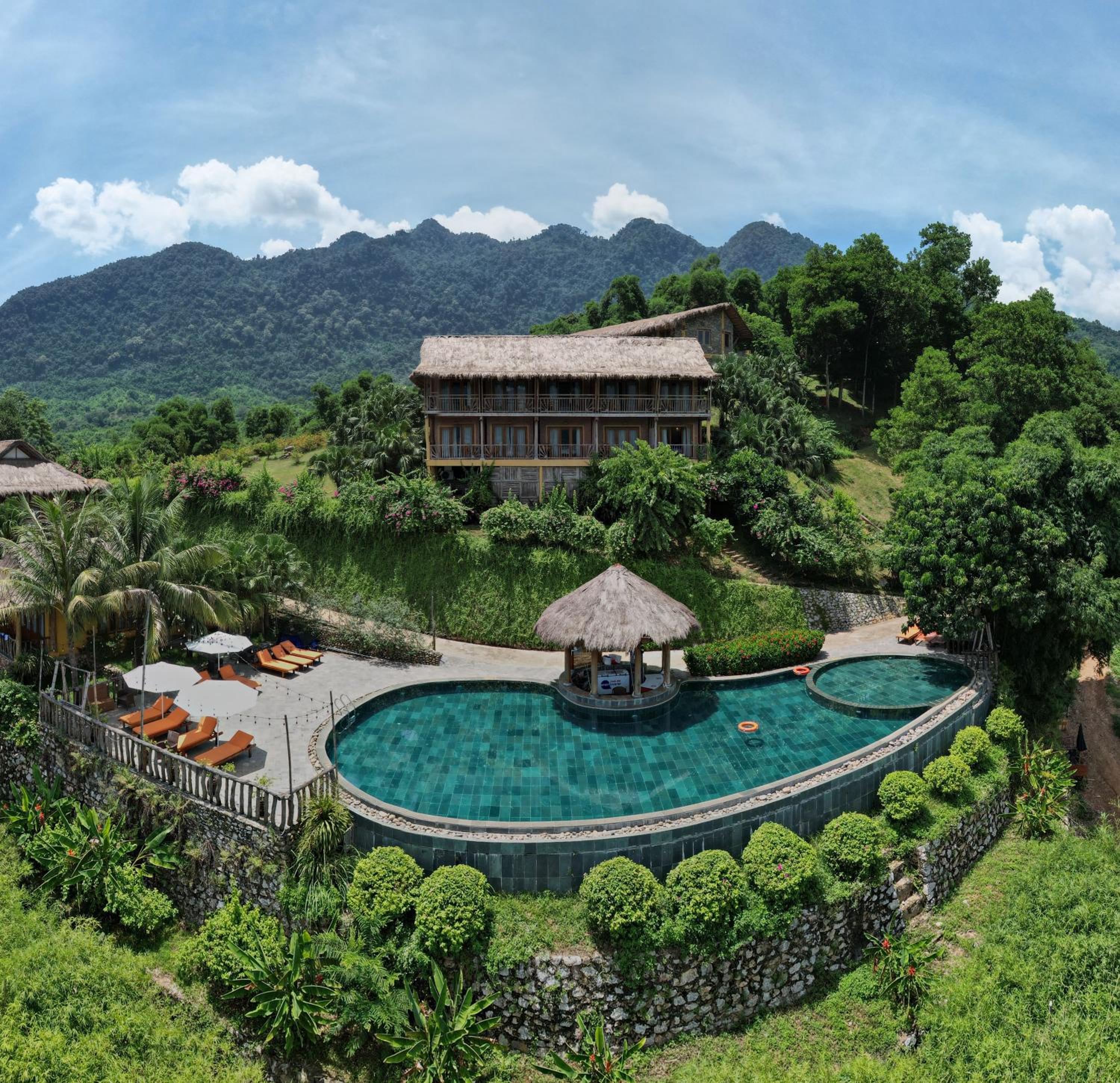 Mai Chau Hideaway Lake Resort
