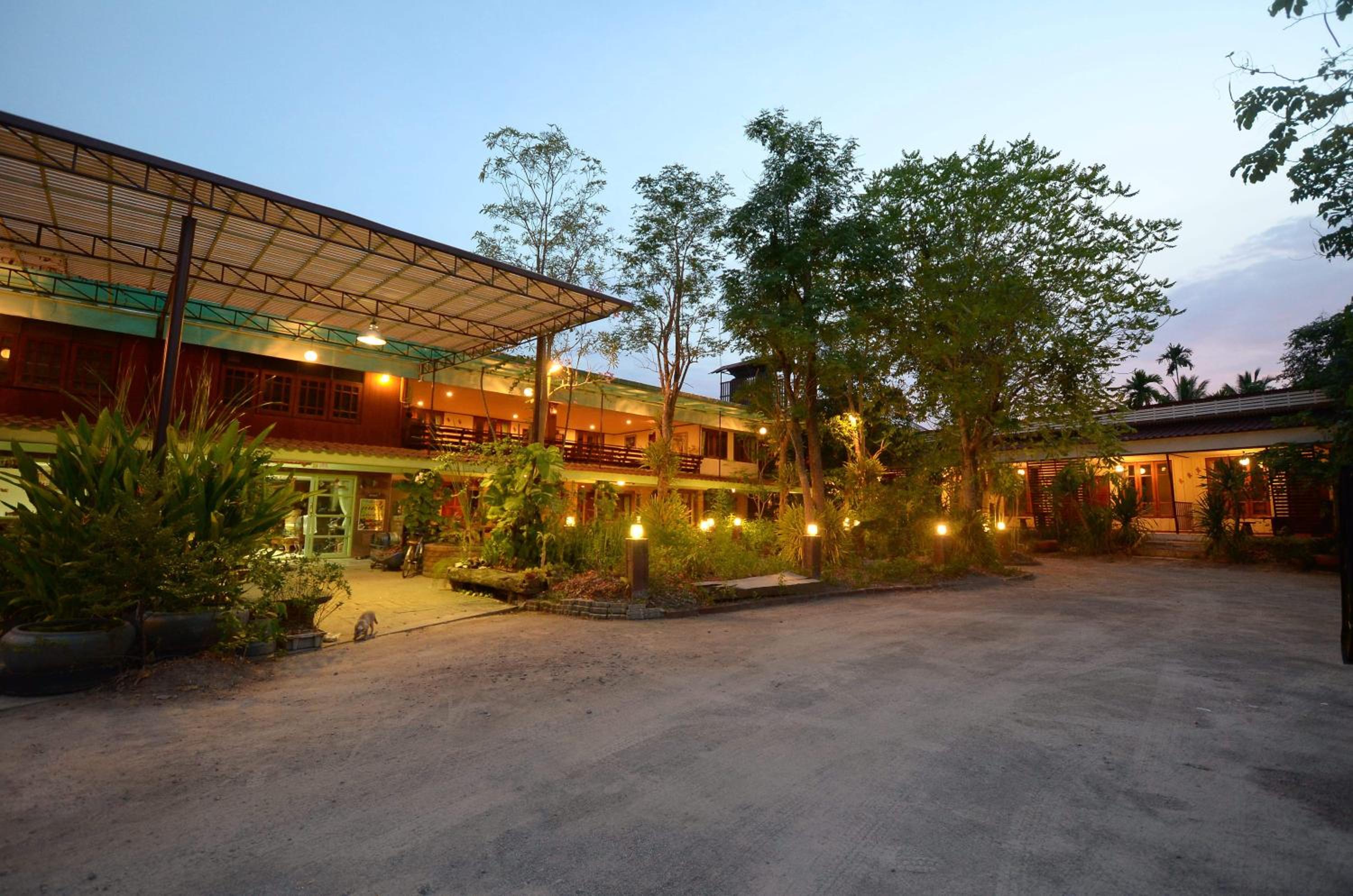Hotel Baan Kitsada - Image 1