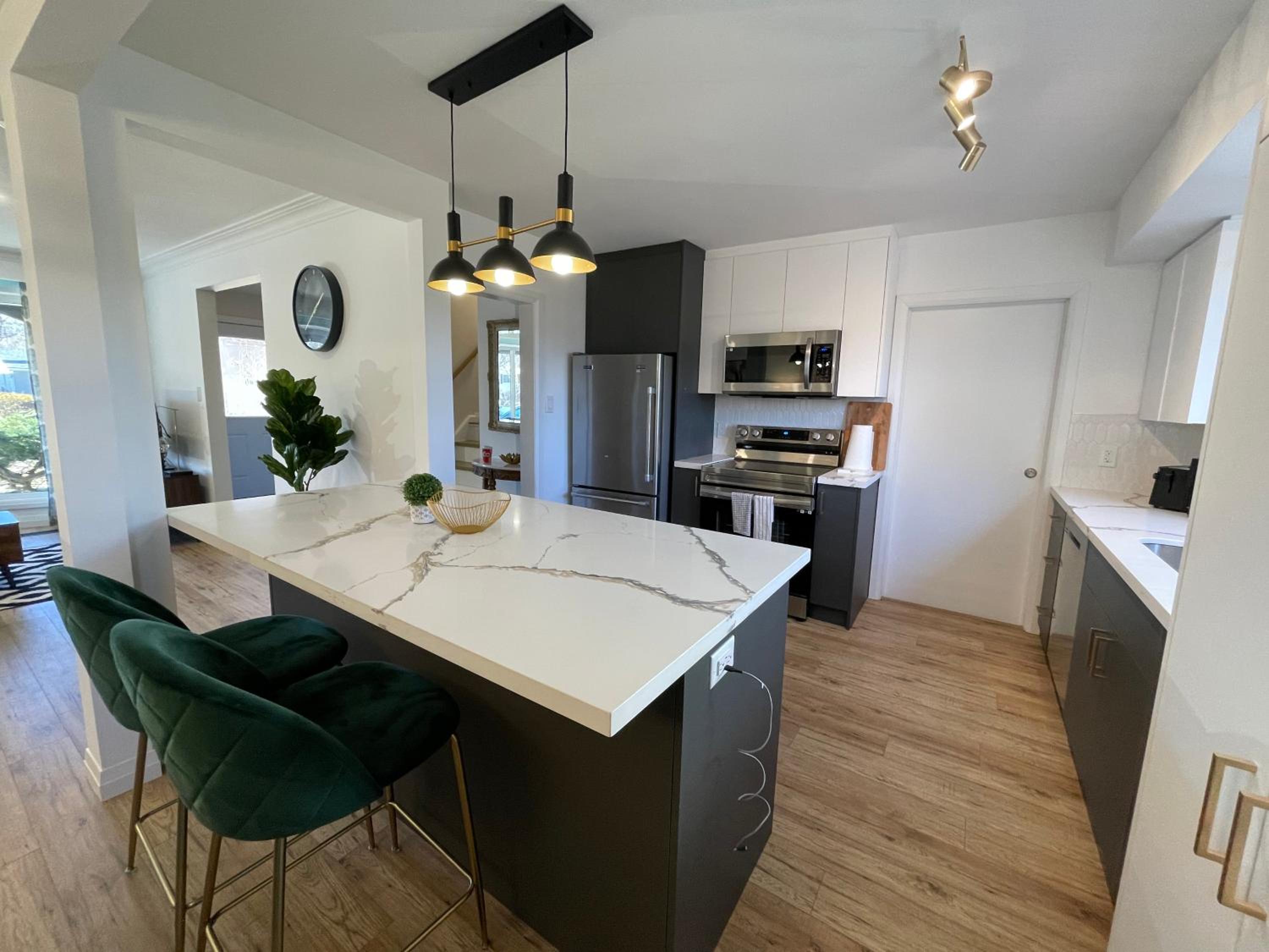 3 Bdr Bungalow in Burlington