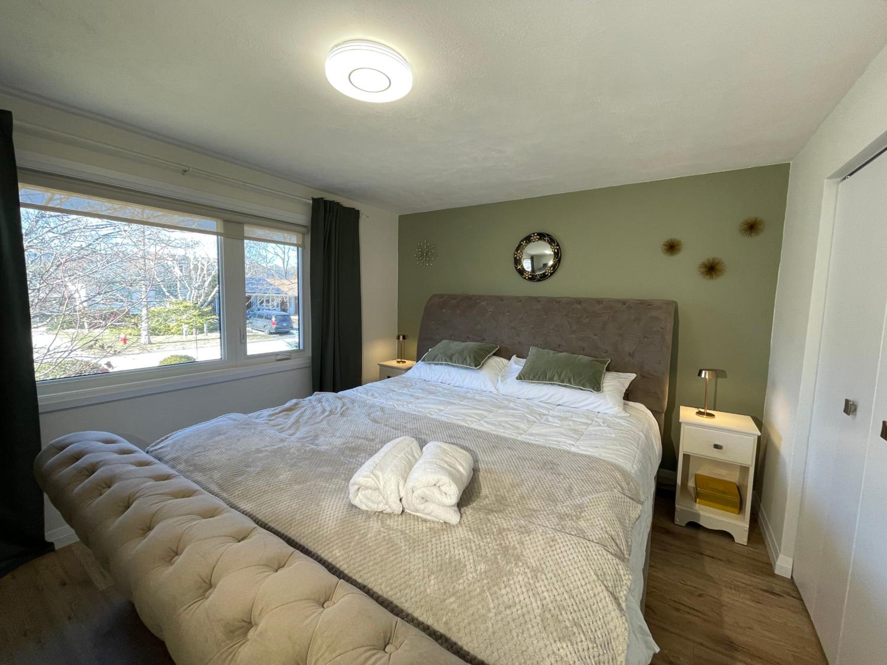 3 Bdr Bungalow in Burlington