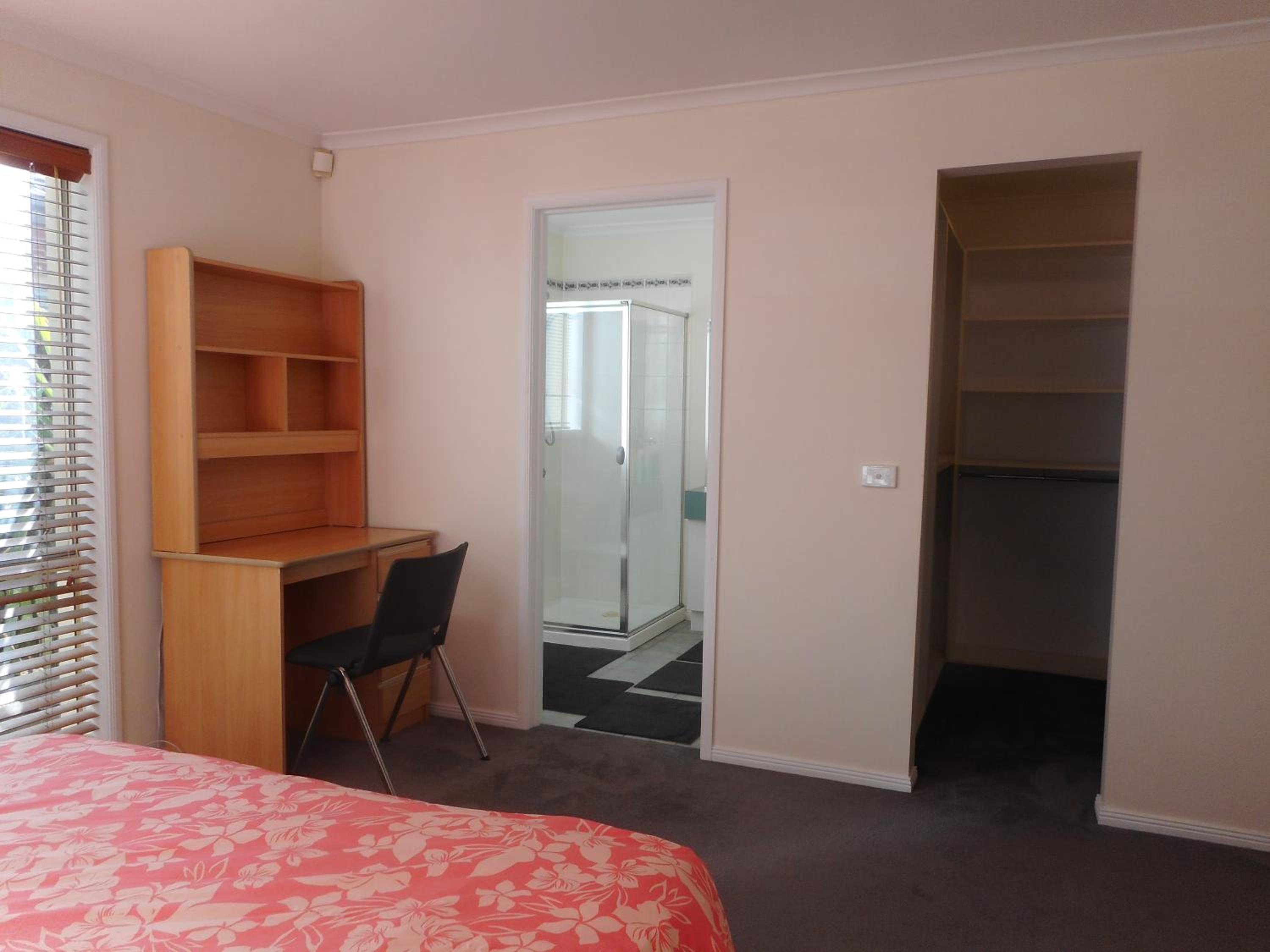 A Unique Holiday Home between Avalon Airport and Melbourne CBD