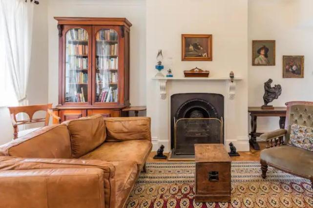 Islay House - Brick Room
