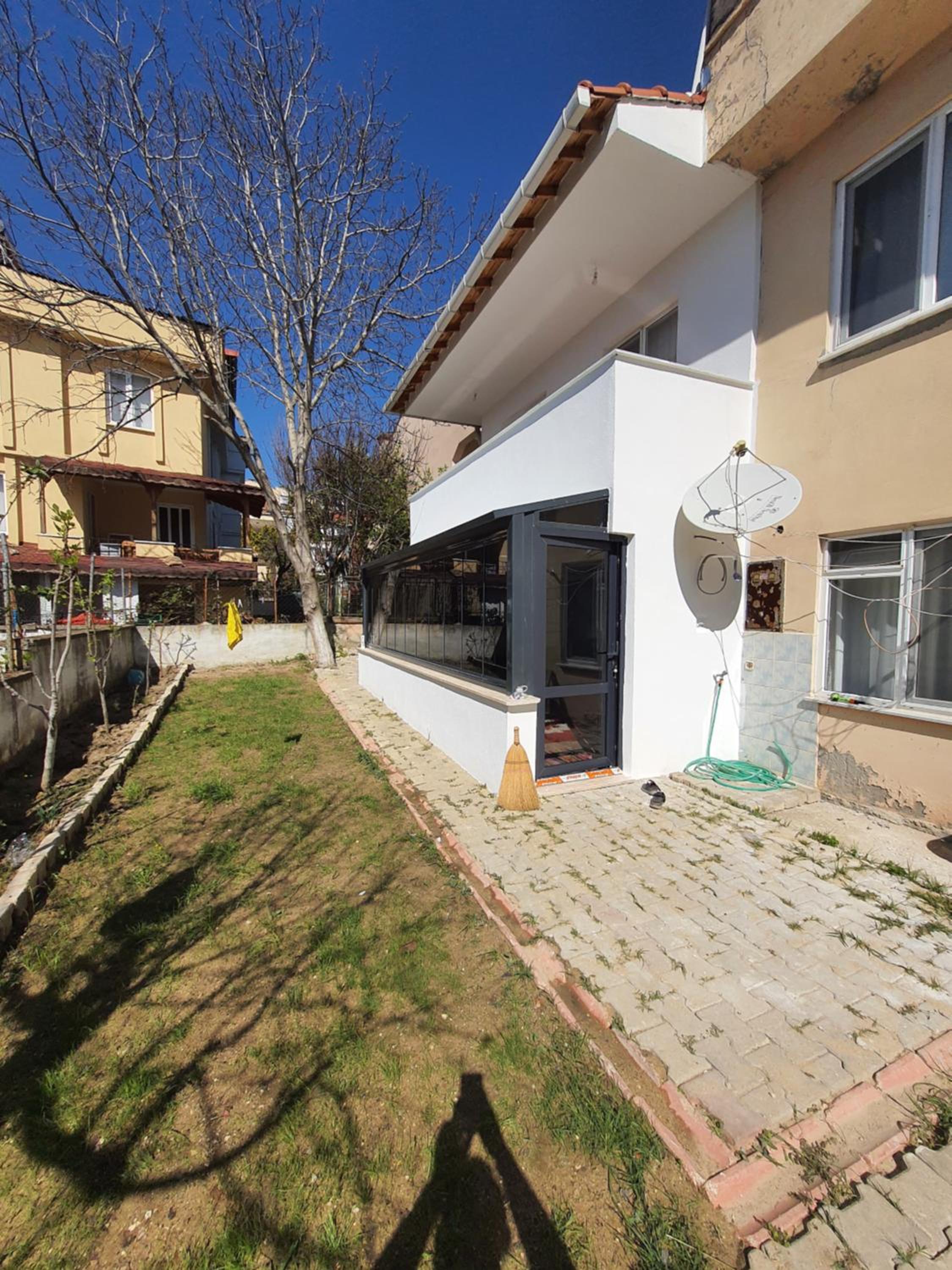 Sarosun incisi eriklide müstakil yazlık
