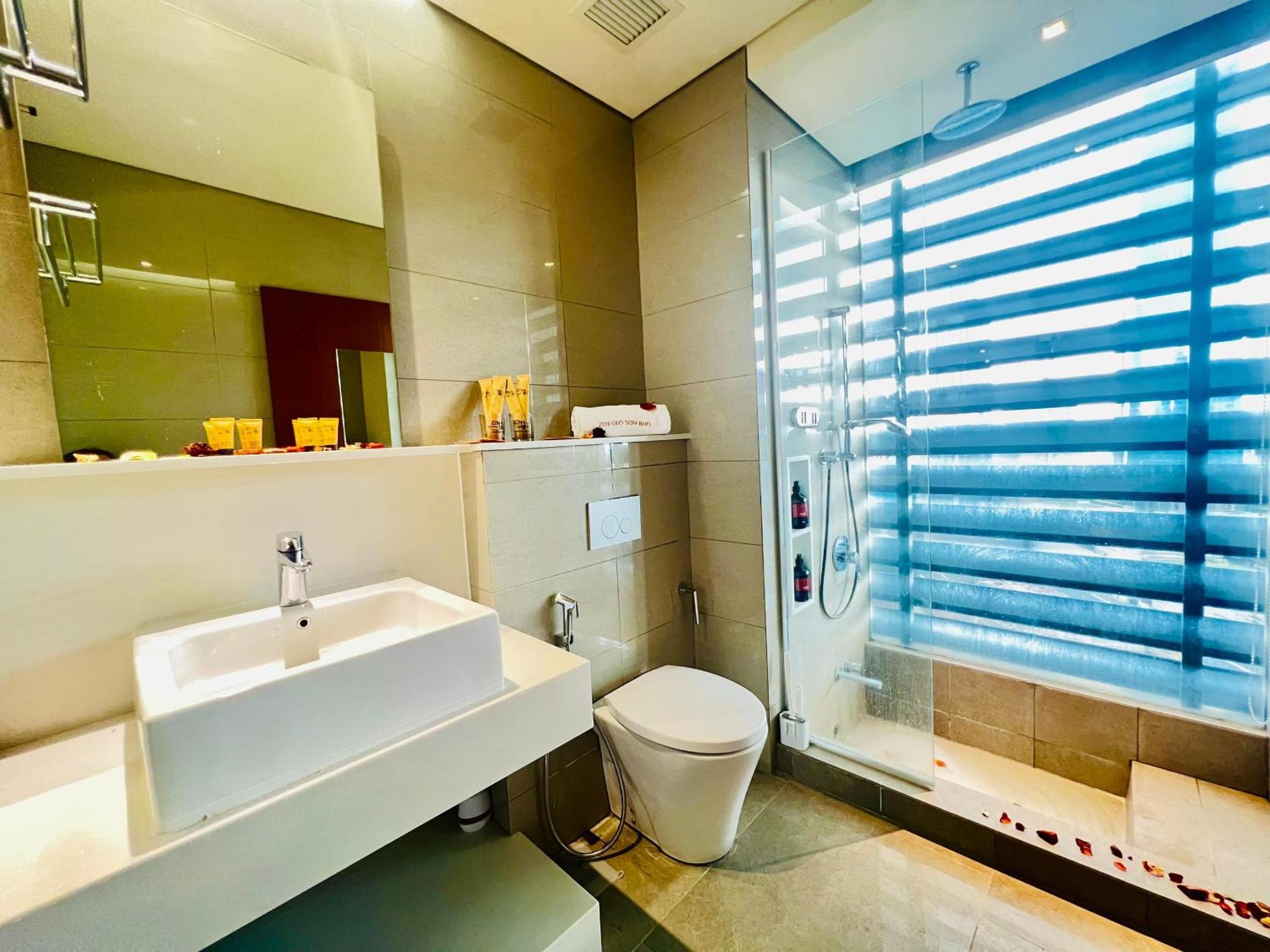 Suites TribecaTRX Kuala Lumpur by ZenGlo 5min walk to The Exchange TRX