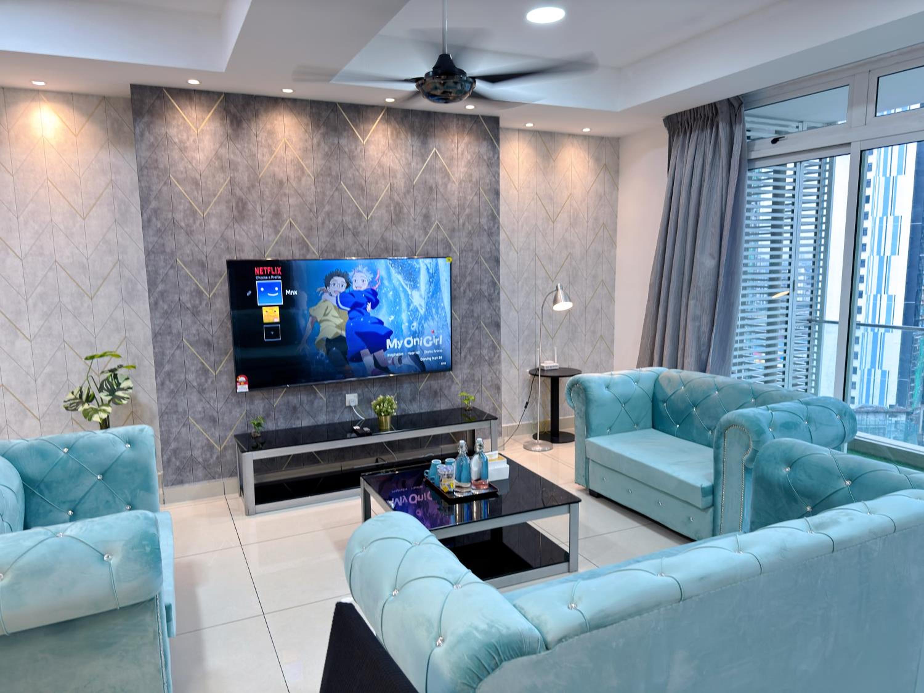 KSL CityMall 15-20pax 4B4B PrivateLift-SmartTV70inch-Netflix